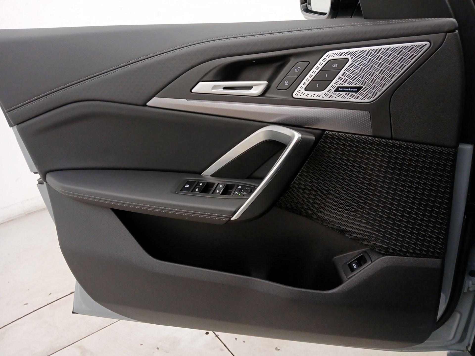 Thumbnail: 2025 BMW X2 - 12