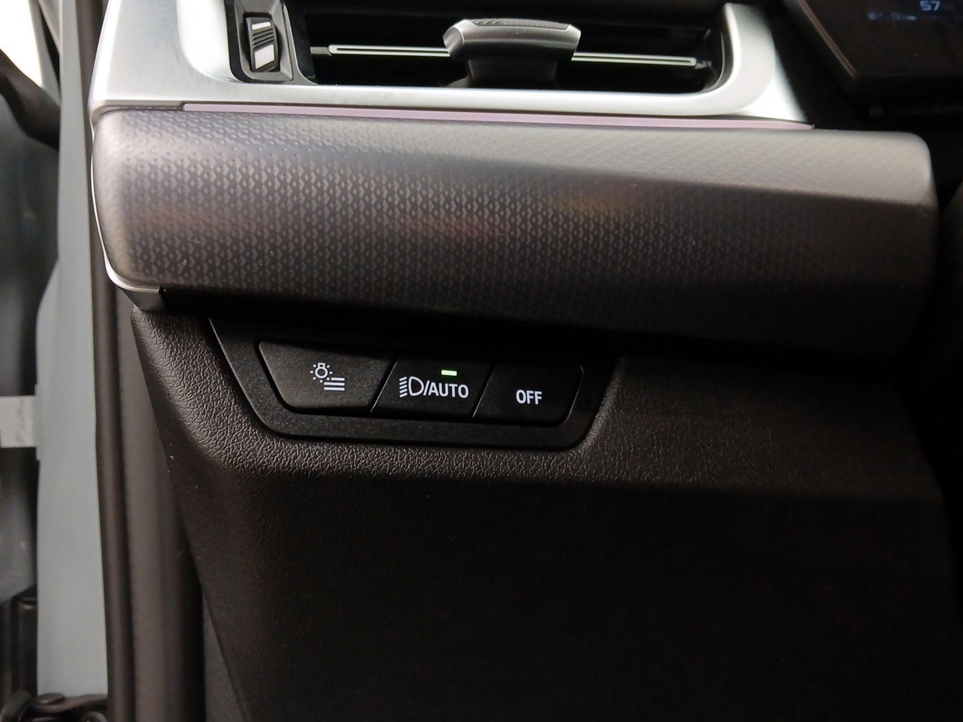 Thumbnail: 2025 BMW X2 - 13