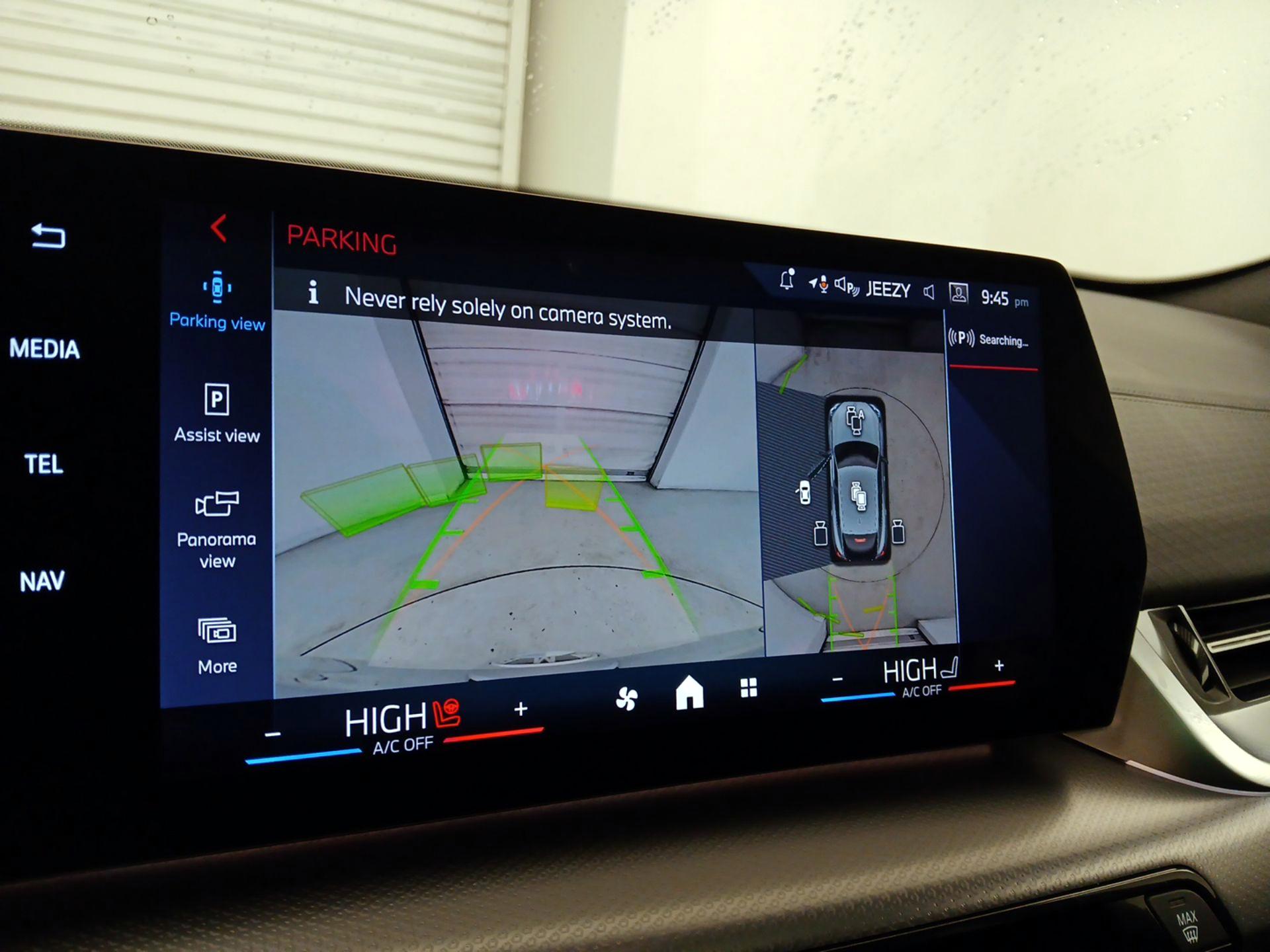 Thumbnail: 2025 BMW X2 - 14