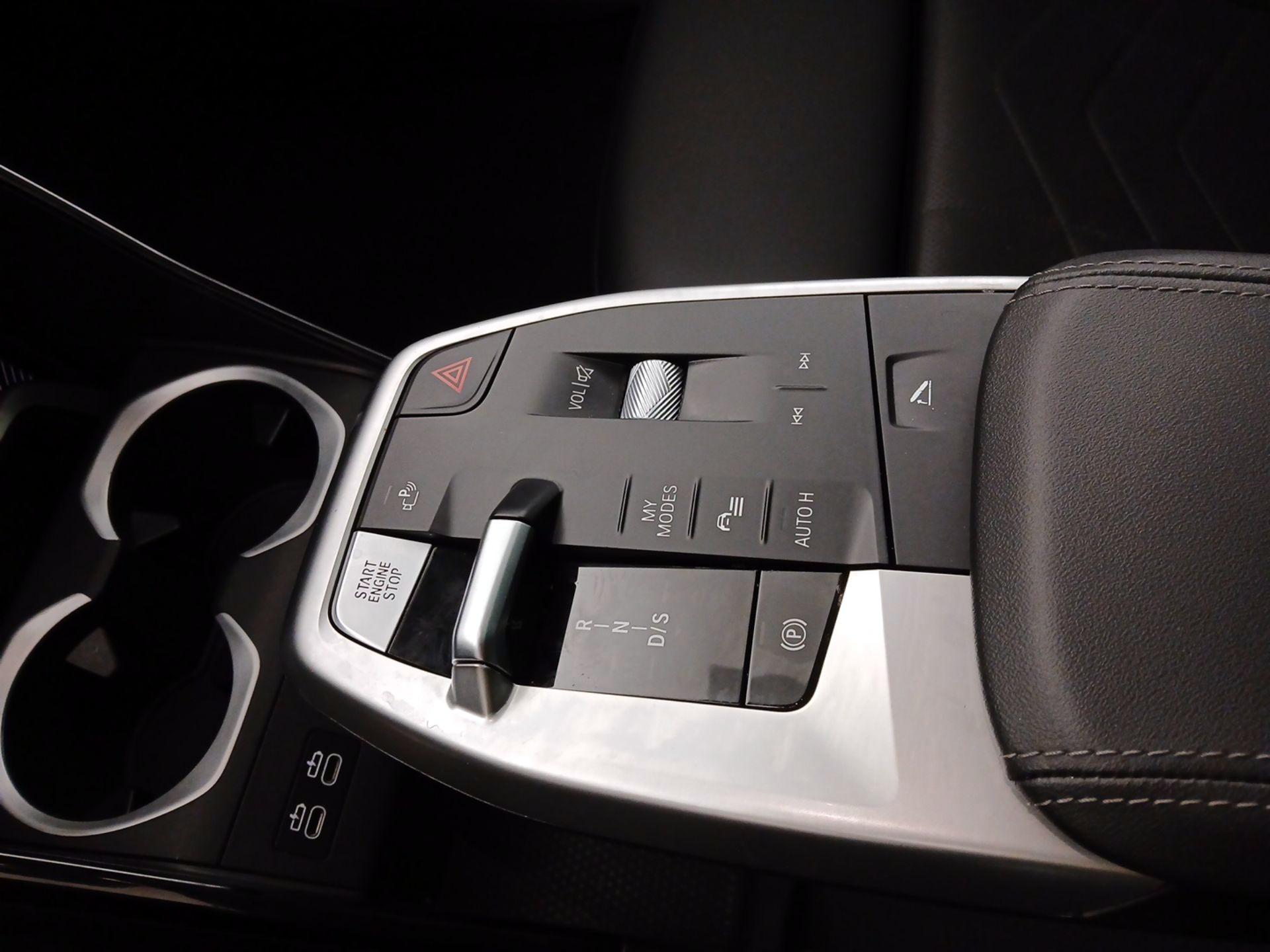 Thumbnail: 2025 BMW X2 - 17