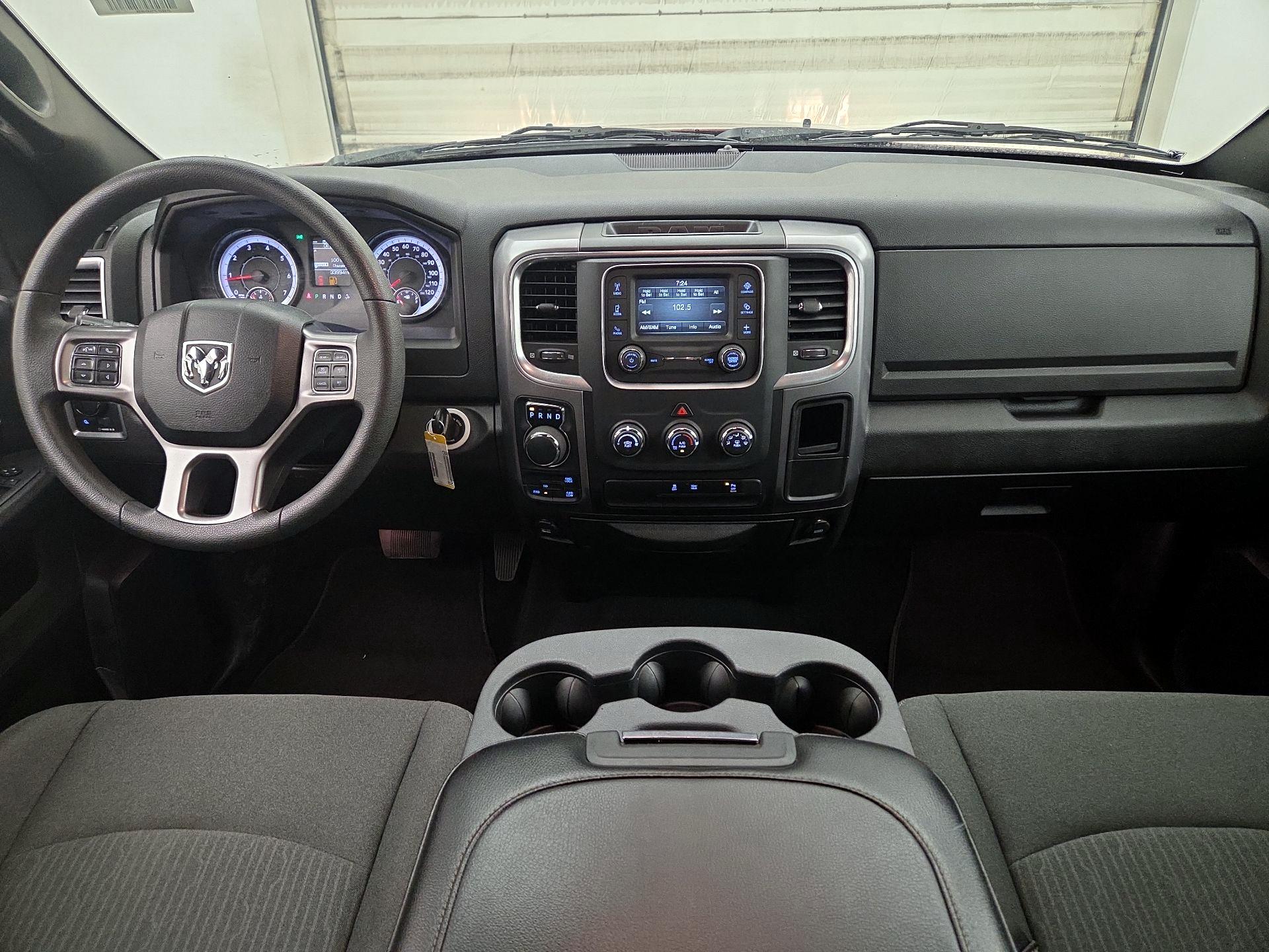 Thumbnail: 2024 RAM 1500 Classic - 9