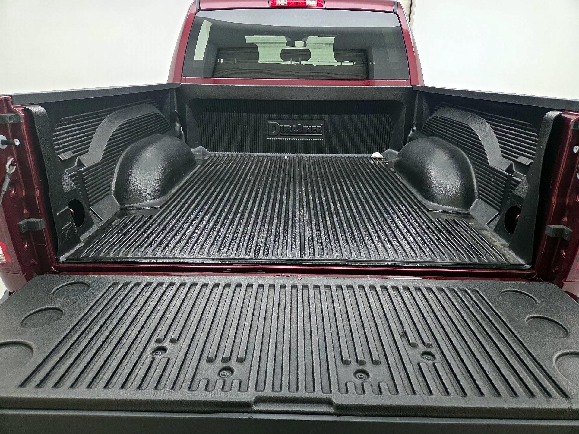 Thumbnail: 2024 RAM 1500 Classic - 20