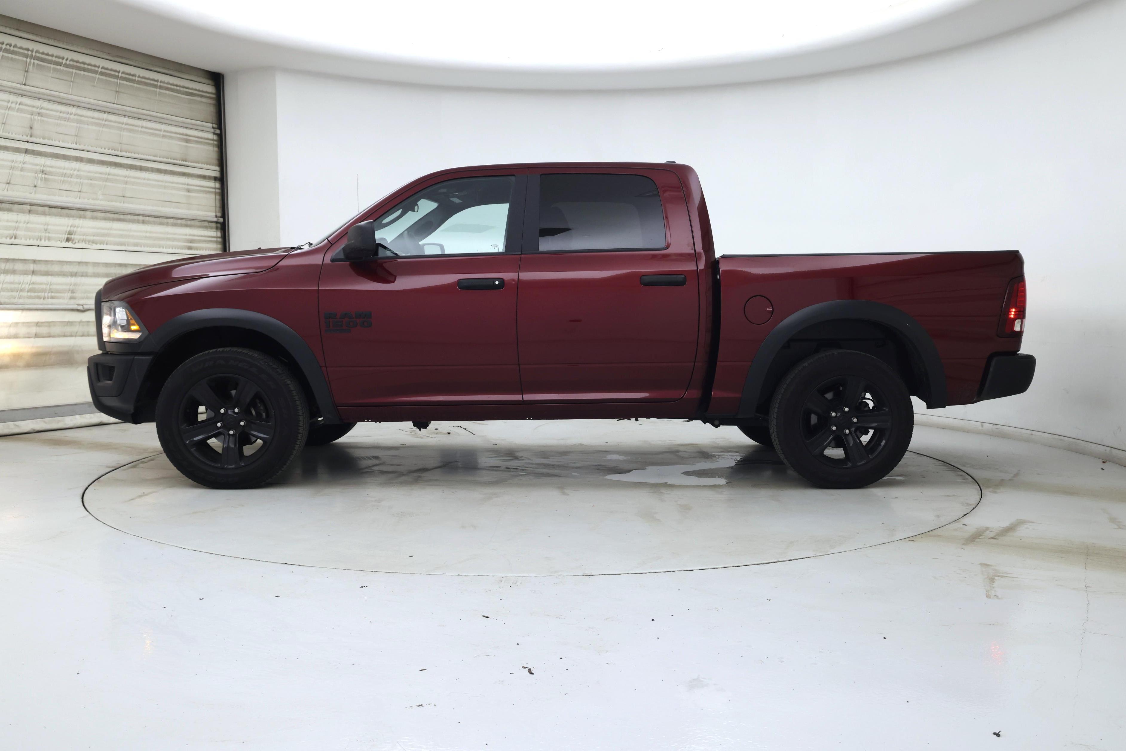 Thumbnail: 2024 RAM 1500 Classic - 3