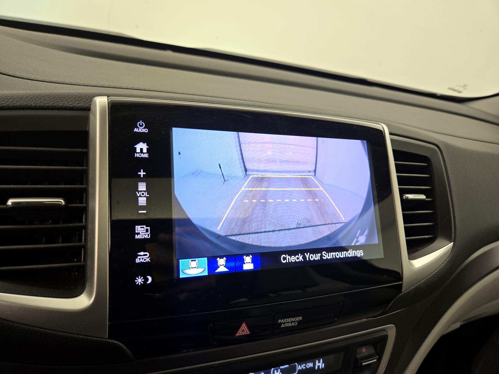 Thumbnail: 2018 Honda Pilot - 14