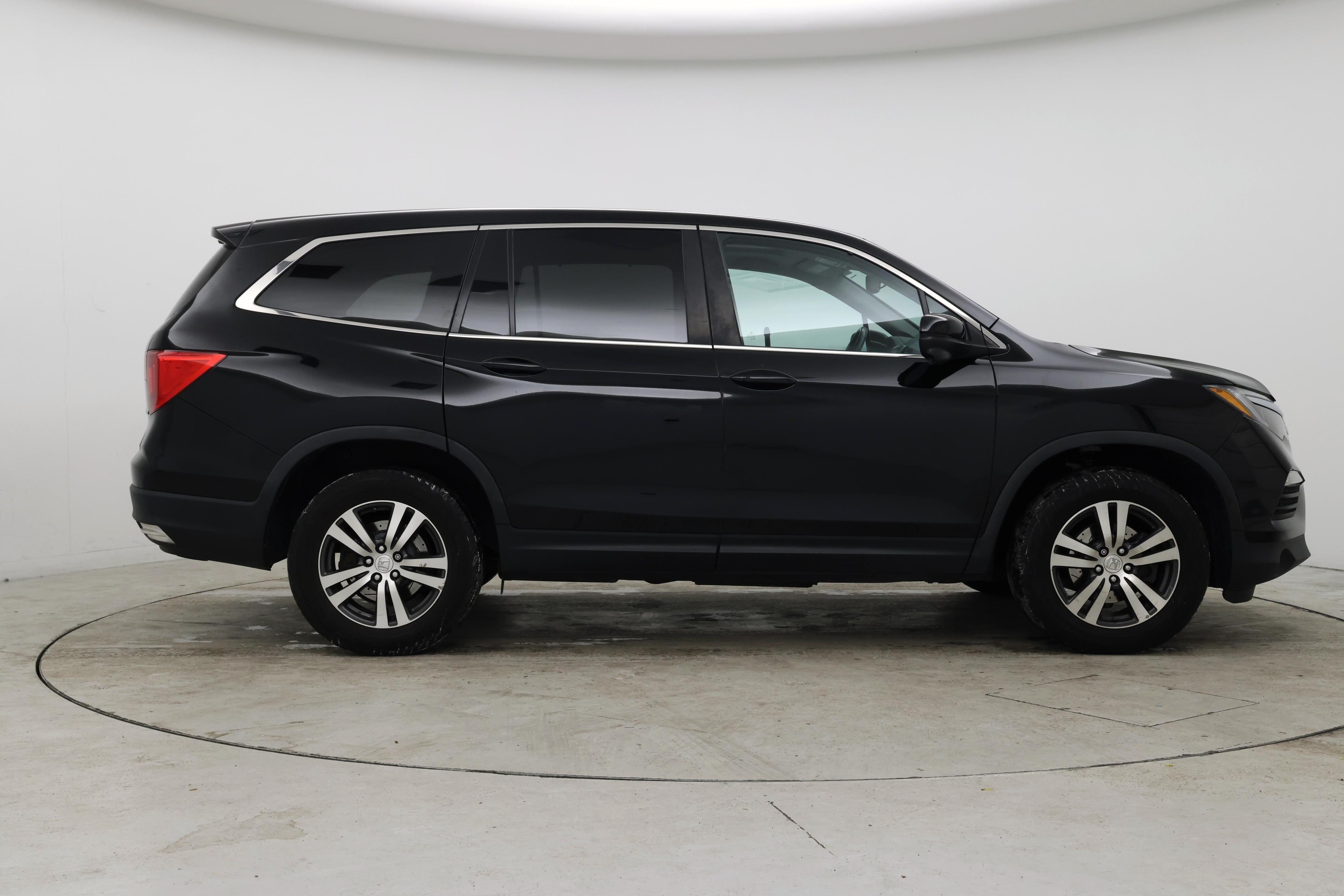 Thumbnail: 2018 Honda Pilot - 7