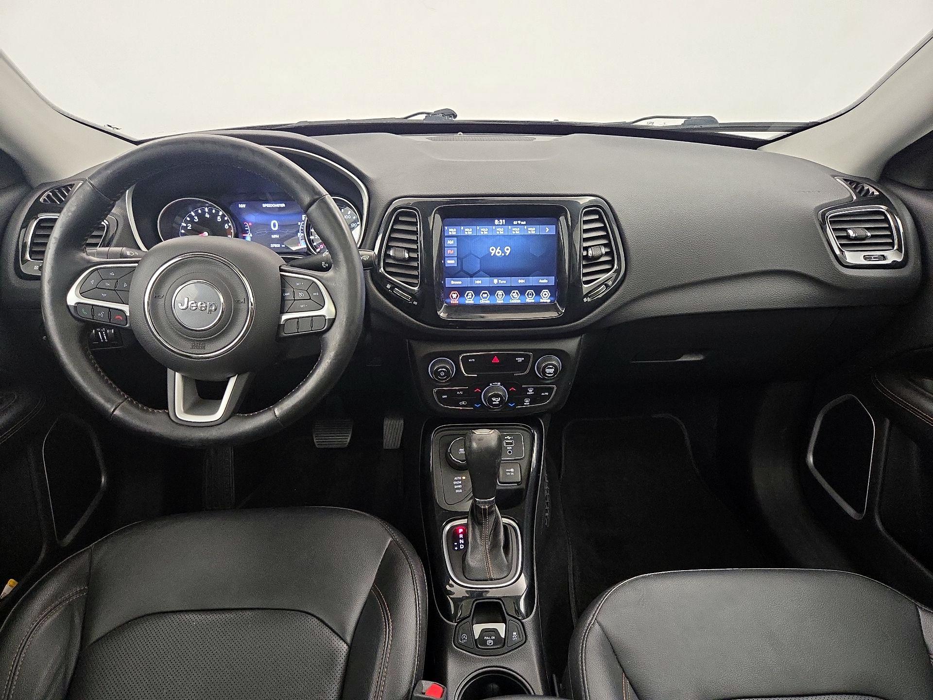 Thumbnail: 2020 Jeep Compass - 9