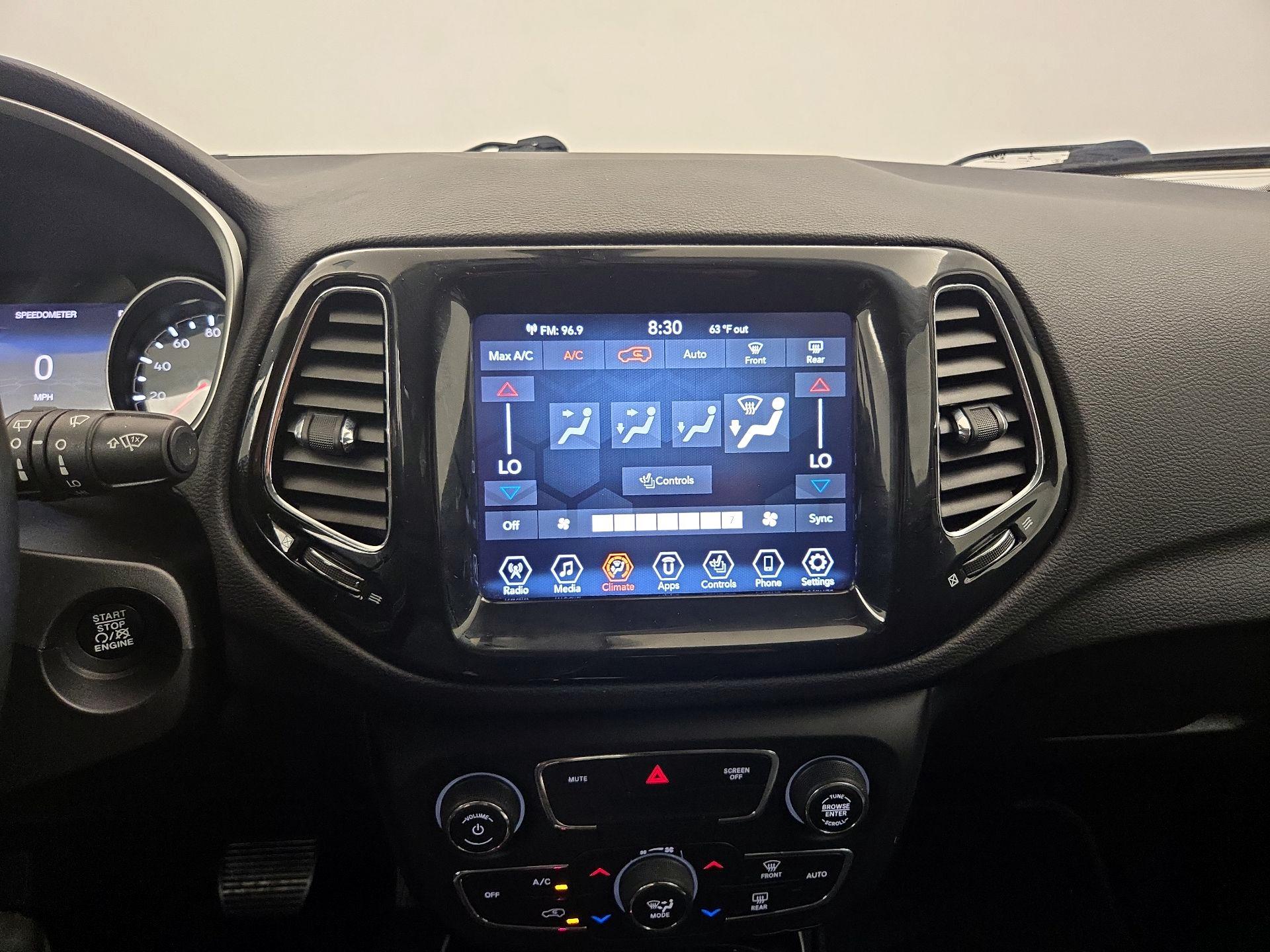 Thumbnail: 2020 Jeep Compass - 16