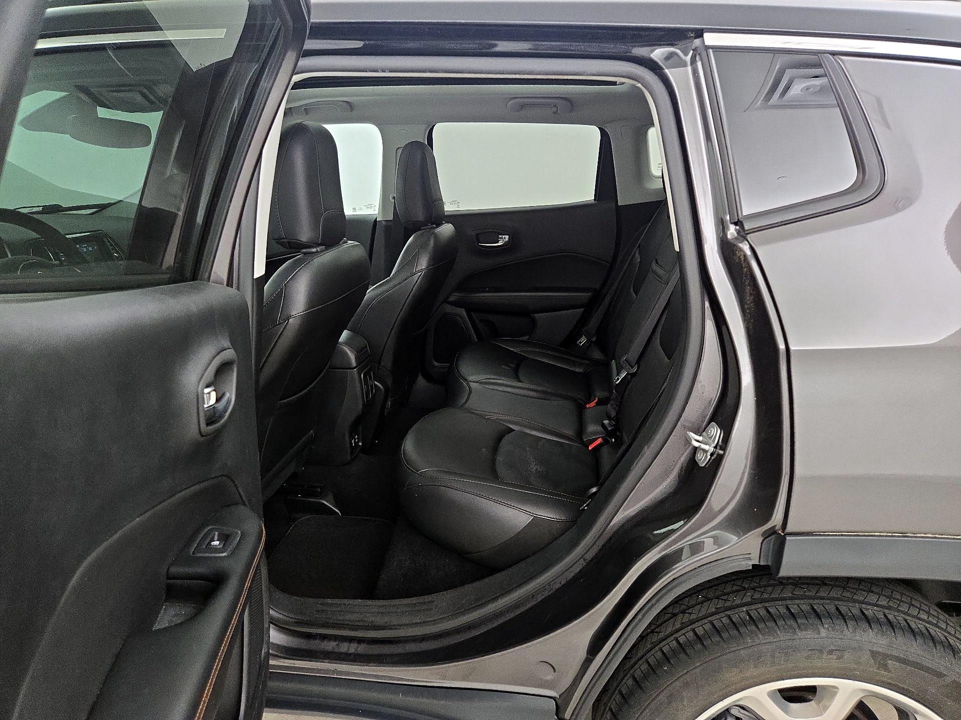 Thumbnail: 2020 Jeep Compass - 20