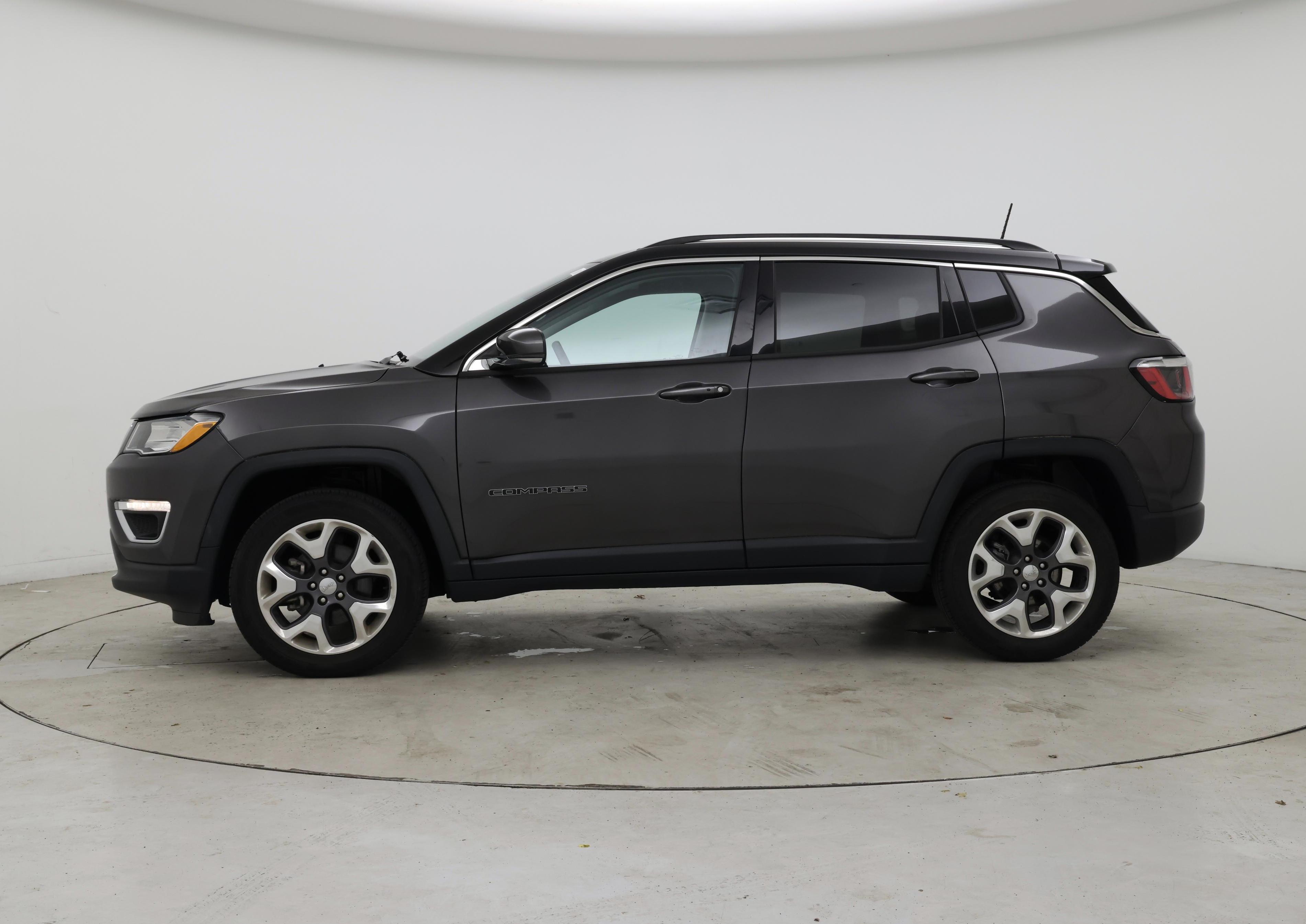 Thumbnail: 2020 Jeep Compass - 3