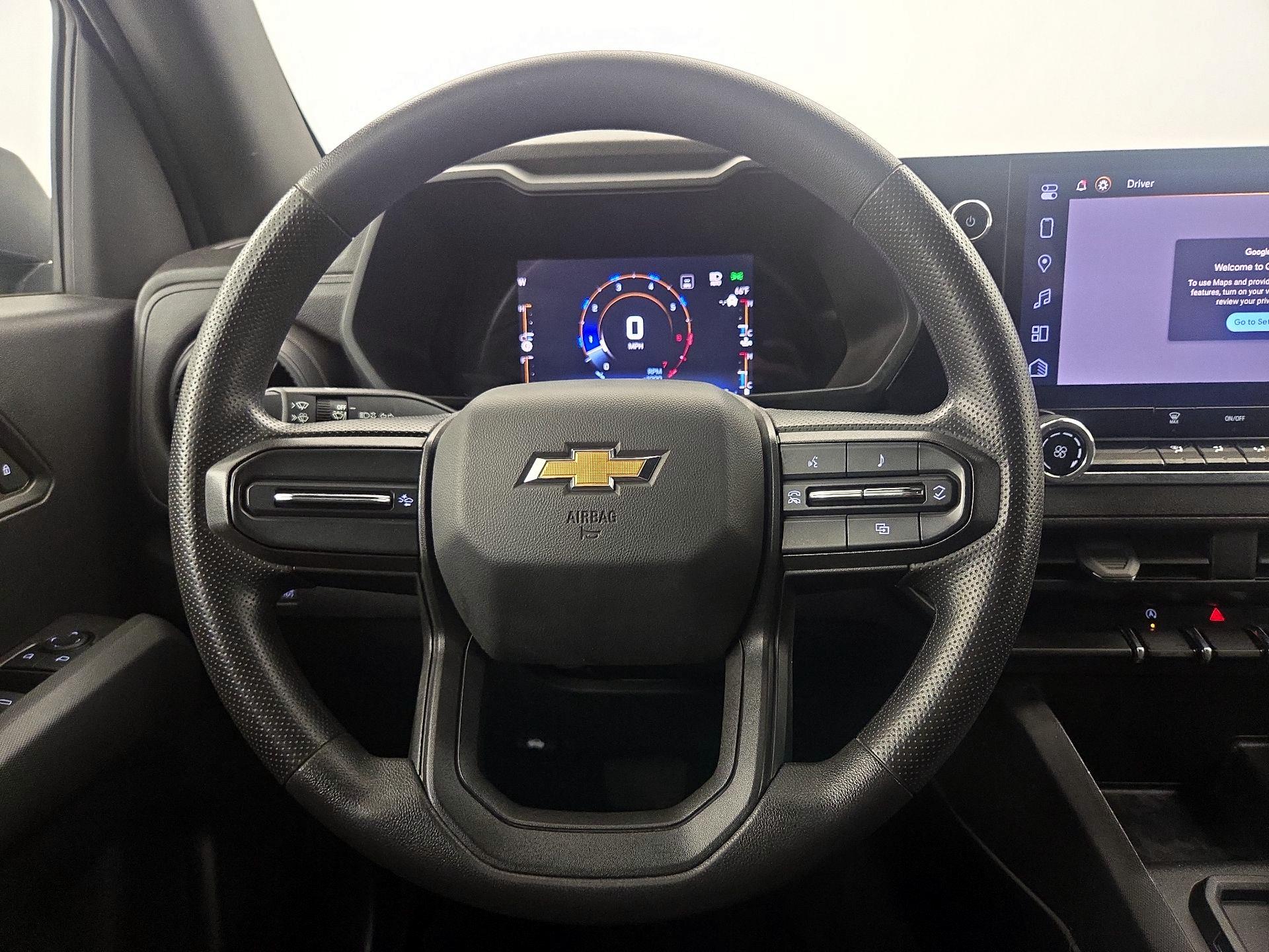 Thumbnail: 2023 Chevrolet Colorado - 10