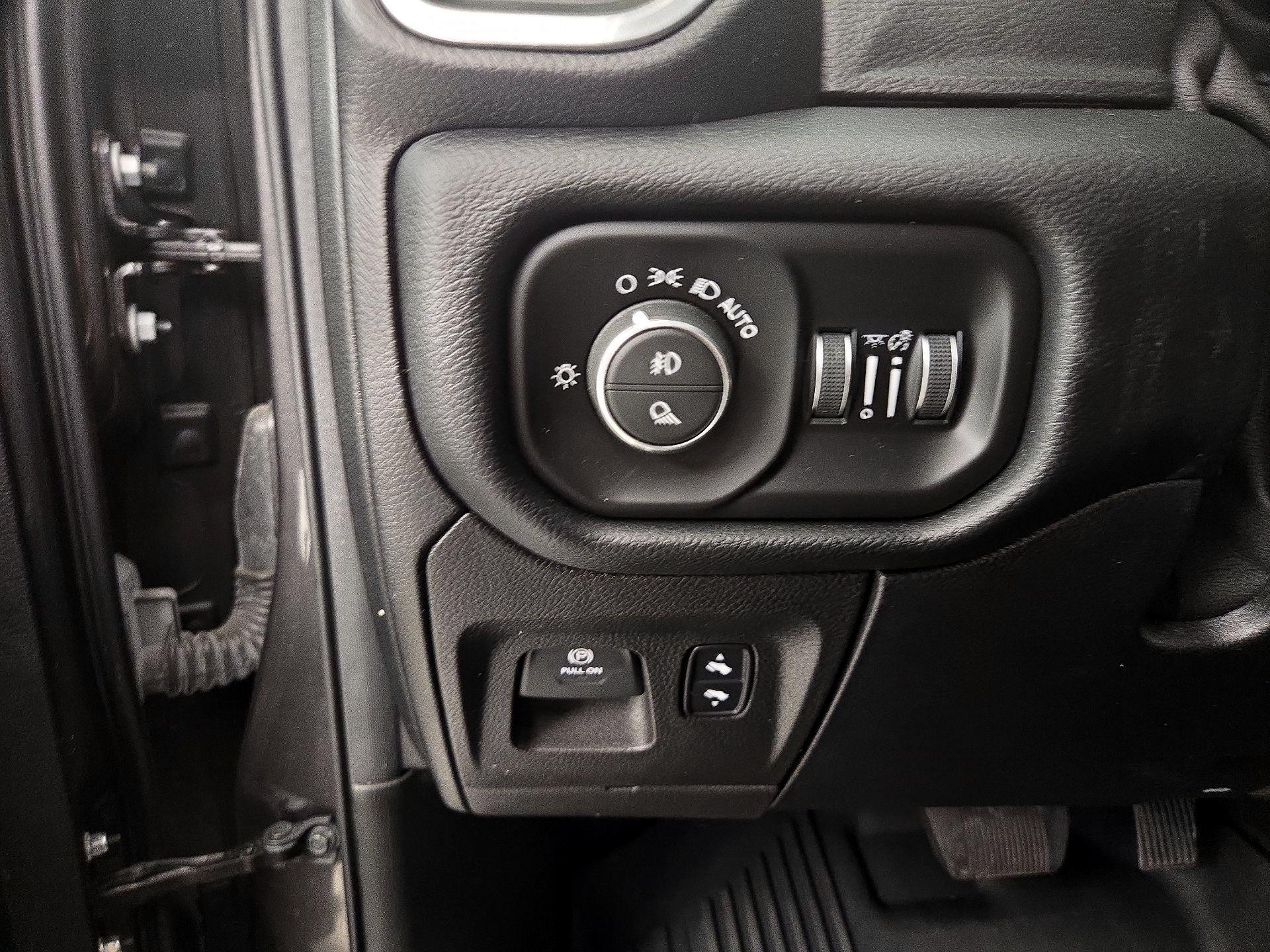 Thumbnail: 2021 RAM 1500 - 13