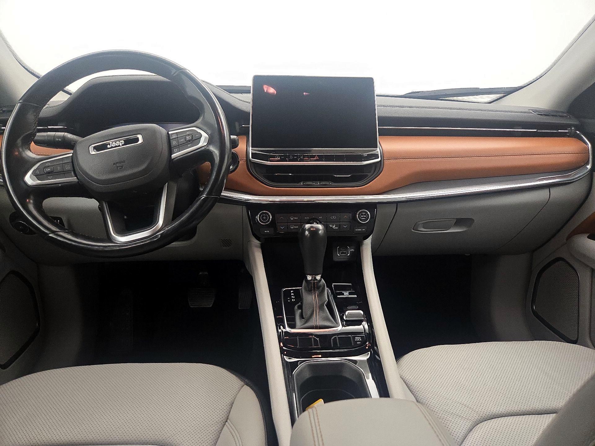 Thumbnail: 2022 Jeep Compass - 9