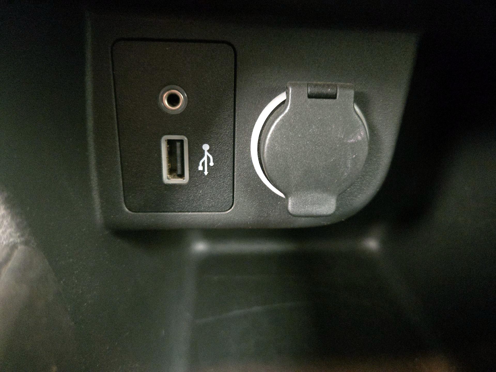 Thumbnail: 2022 Nissan Kicks - 18