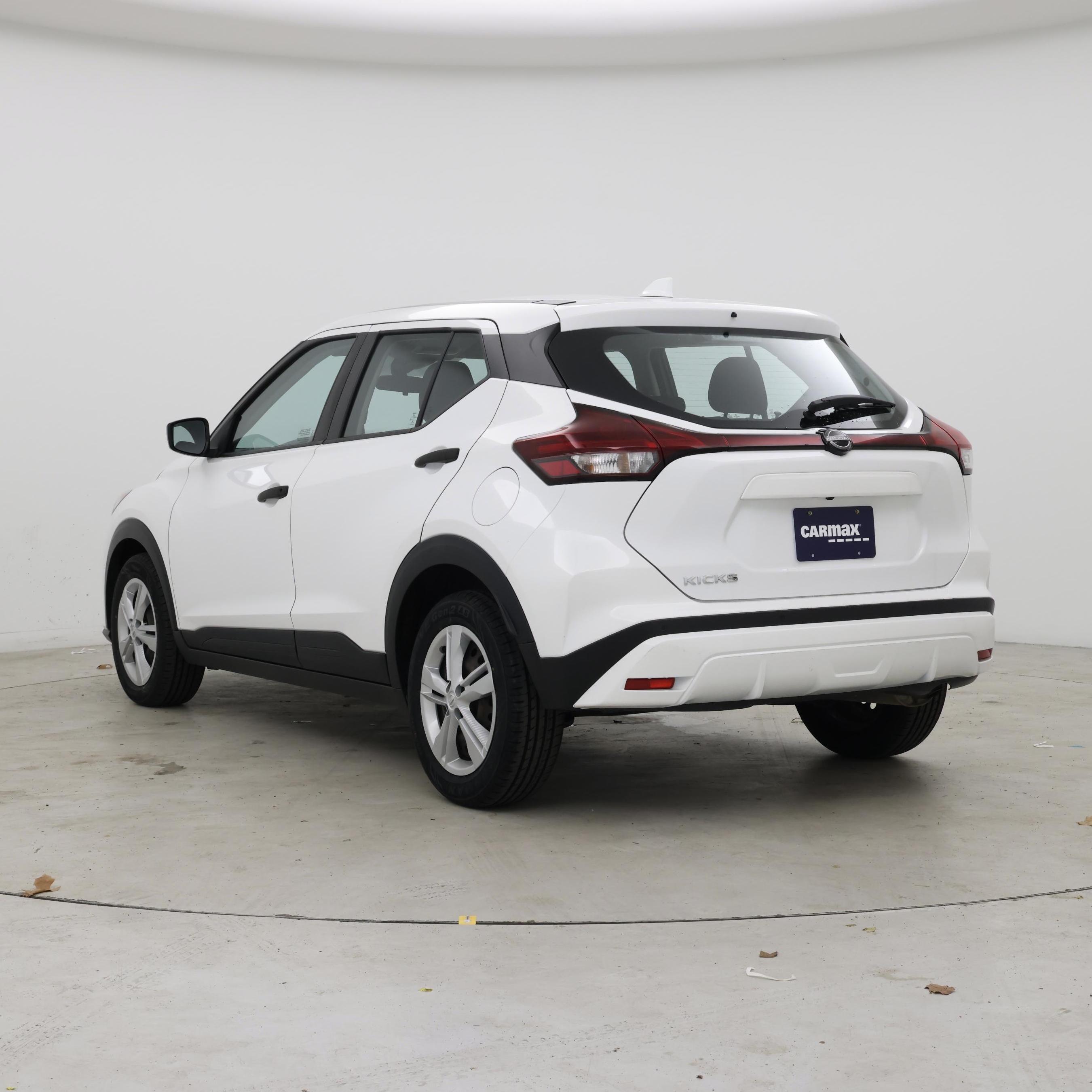 Thumbnail: 2022 Nissan Kicks - 2