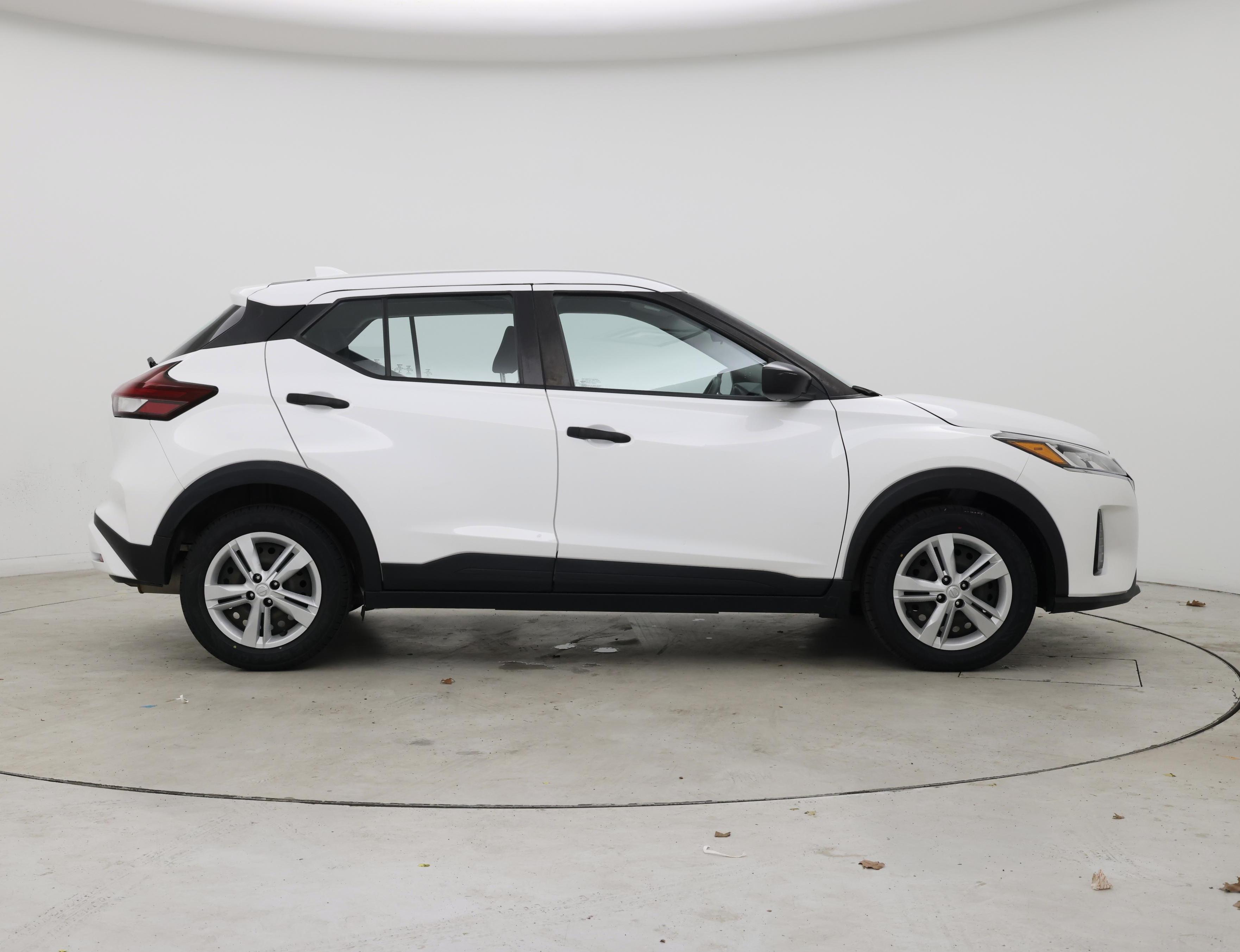 Thumbnail: 2022 Nissan Kicks - 7