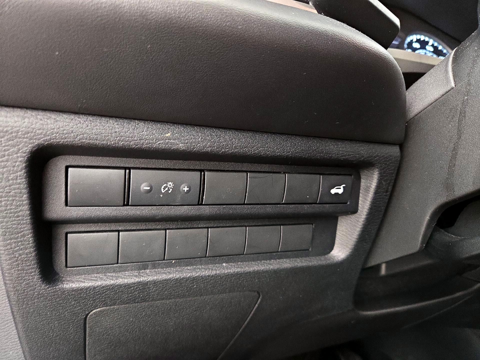 Thumbnail: 2024 Mitsubishi Outlander - 13