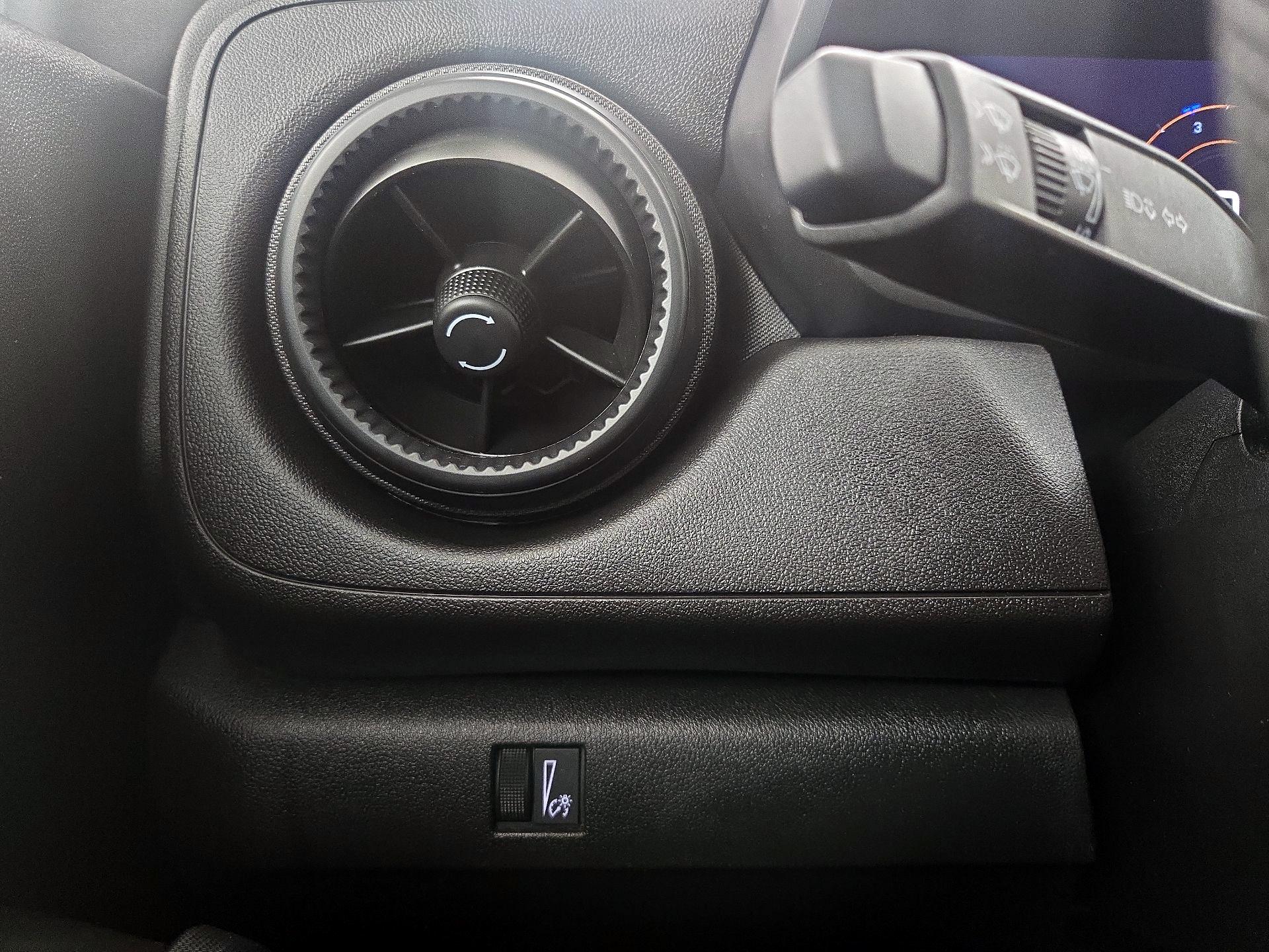 Thumbnail: 2024 Chevrolet Colorado - 13