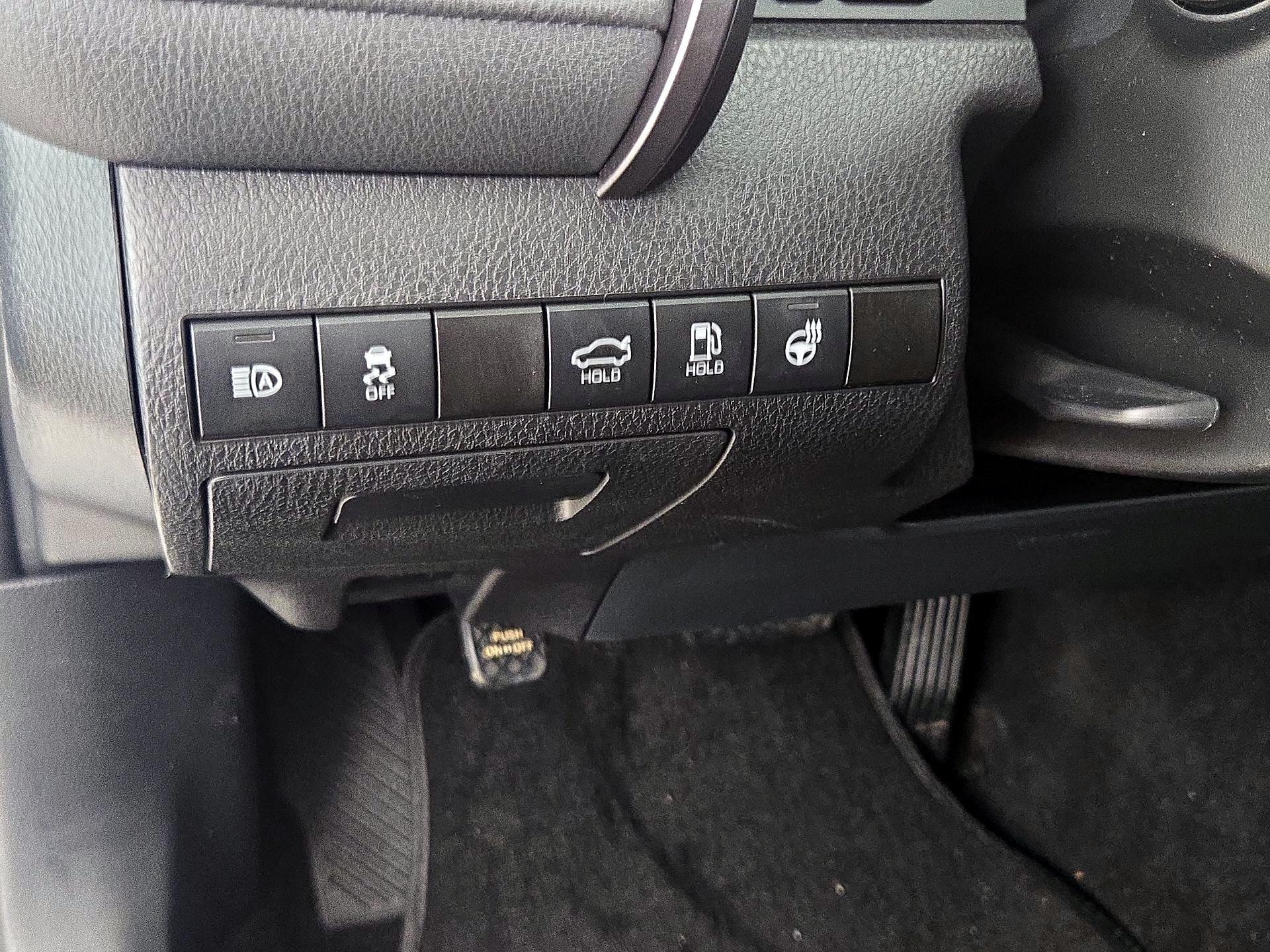 Thumbnail: 2021 Toyota Camry - 13