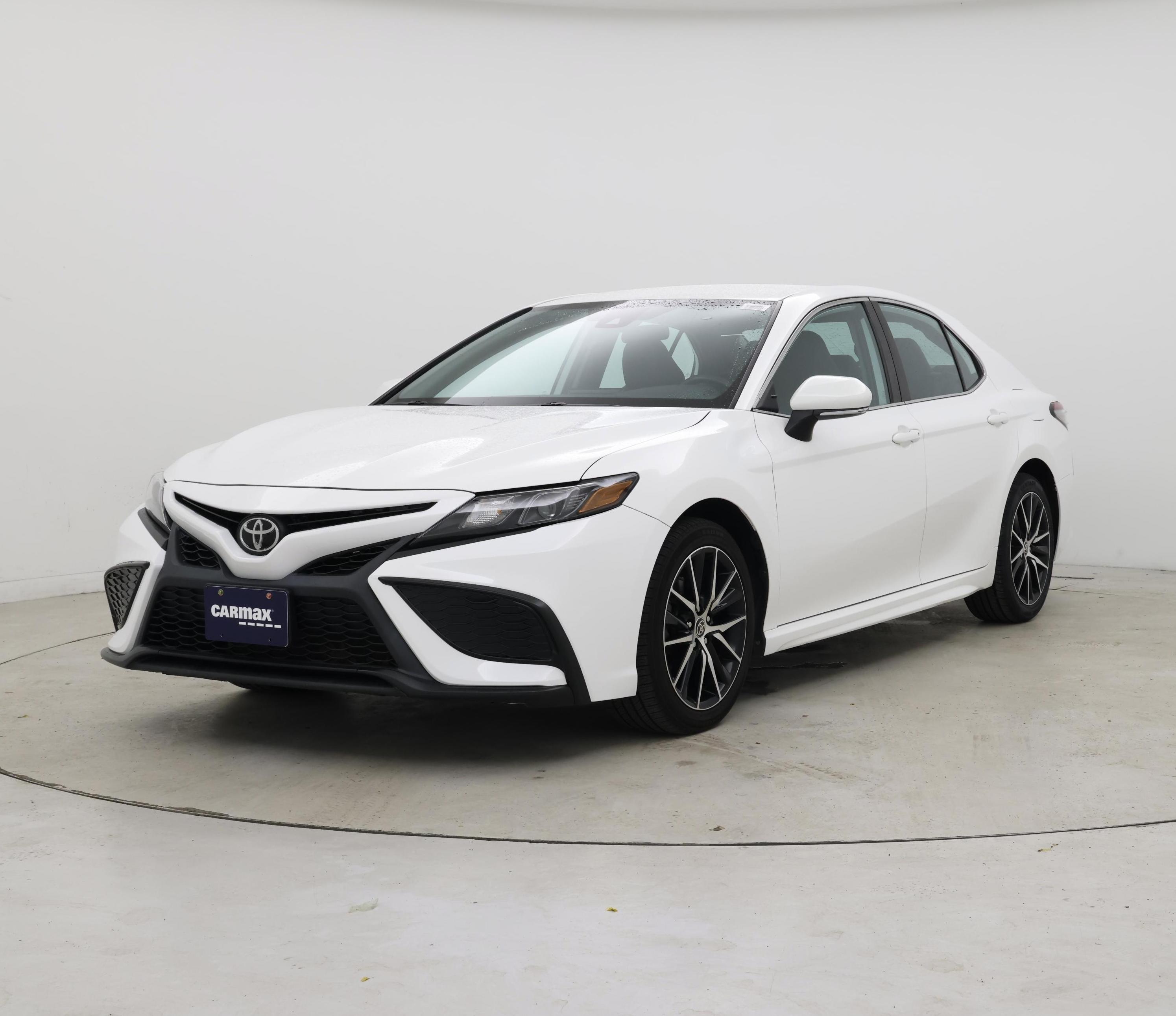 Thumbnail: 2021 Toyota Camry - 4