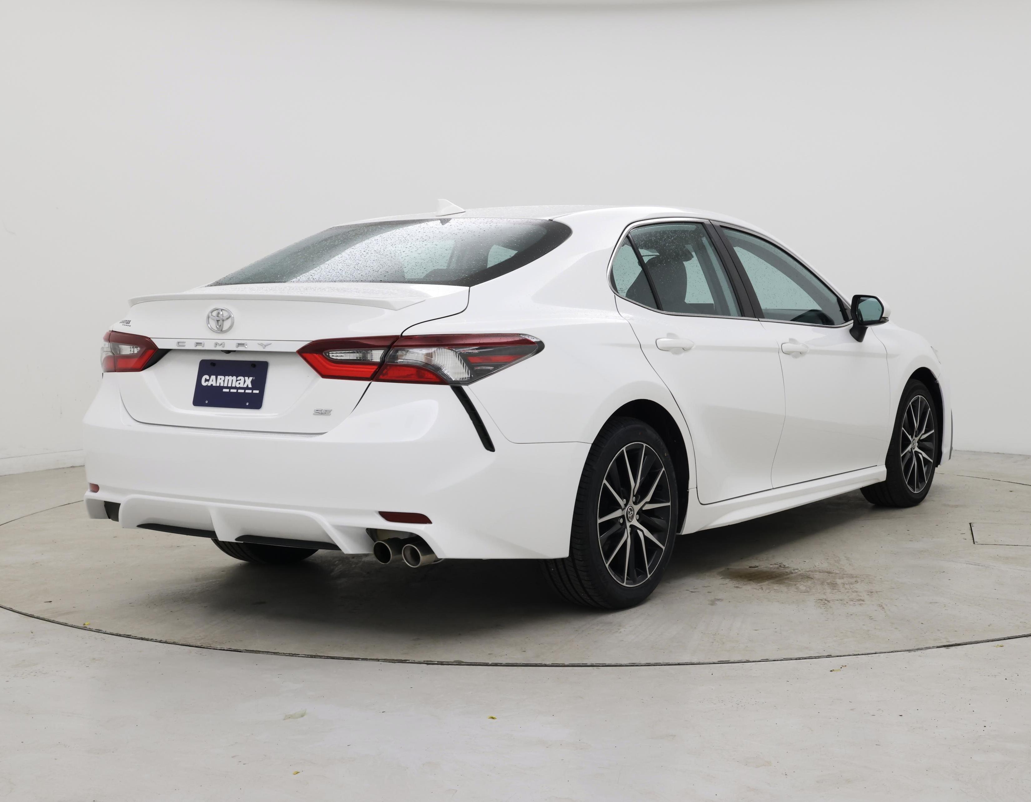 Thumbnail: 2021 Toyota Camry - 8