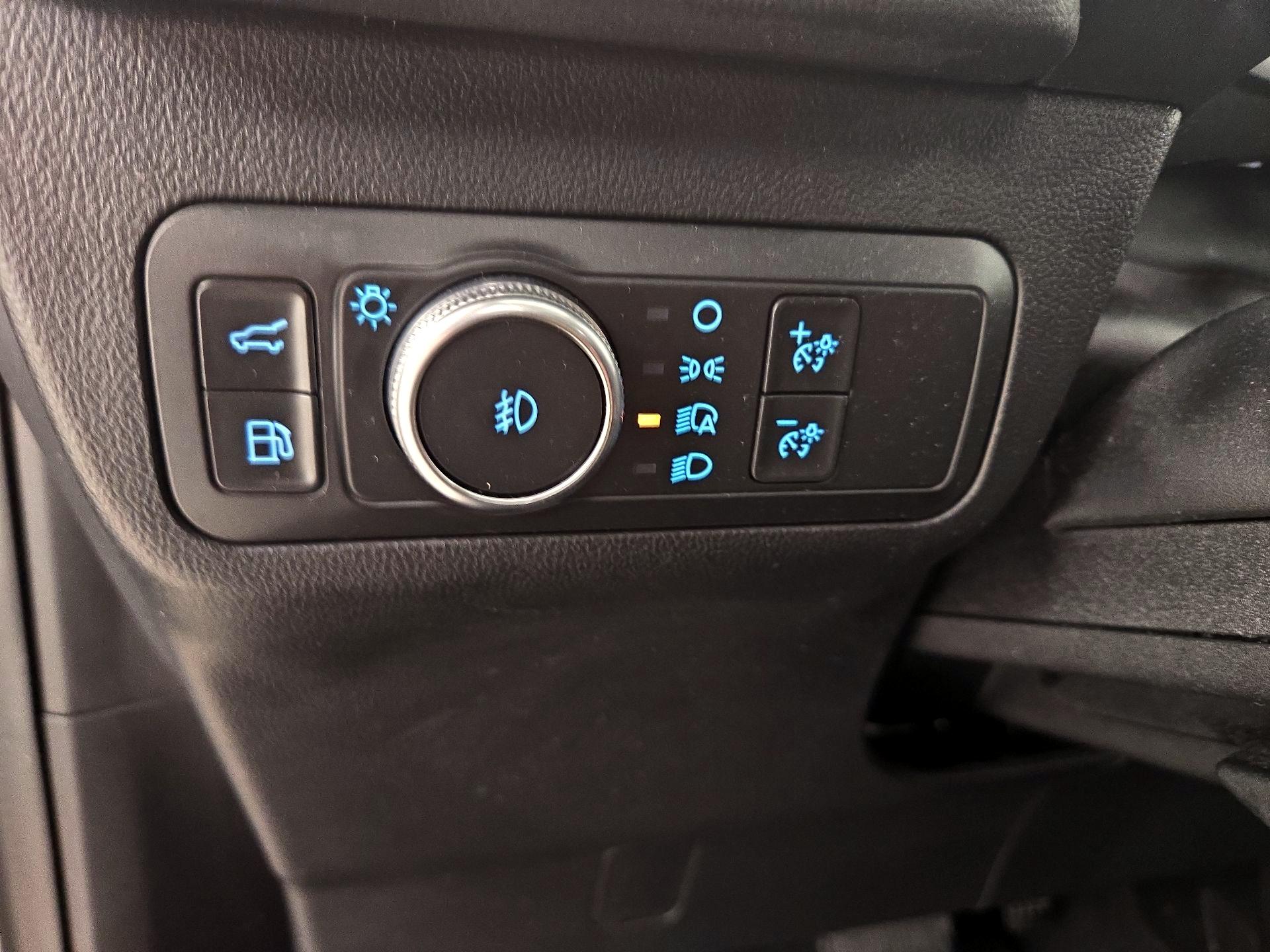 Thumbnail: 2021 Ford Escape - 13