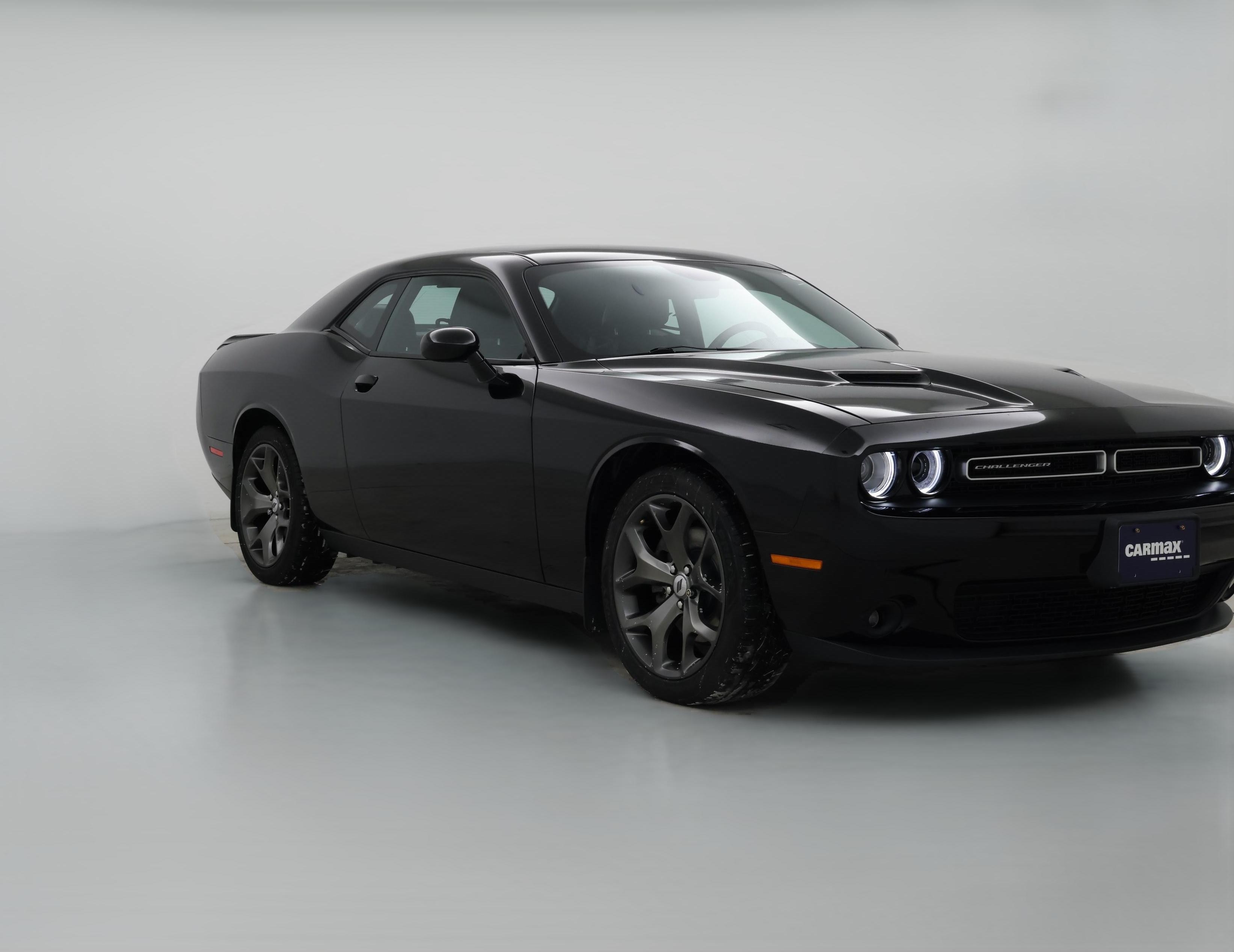 Thumbnail: 2017 Dodge Challenger - 1
