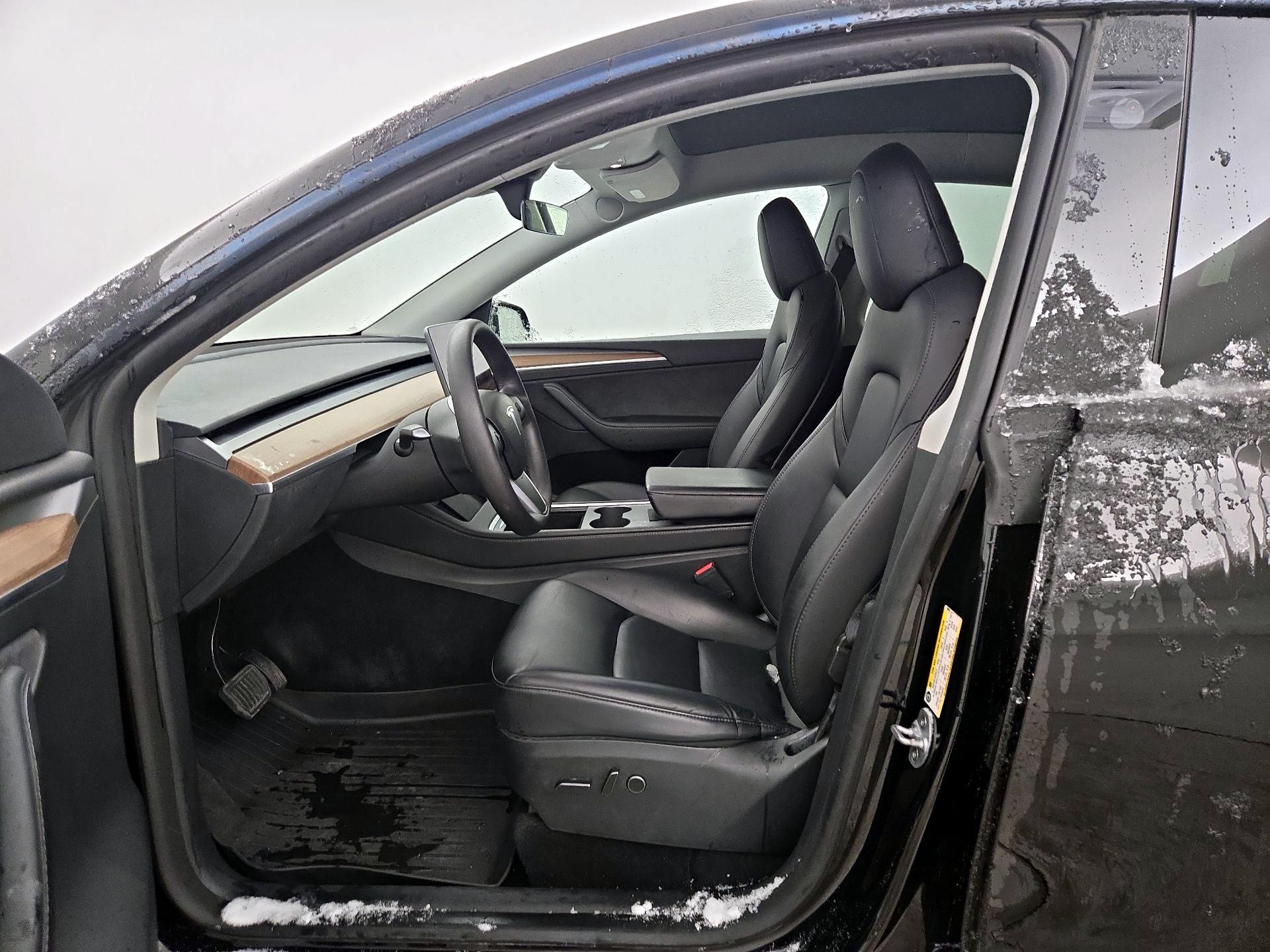 Thumbnail: 2023 Tesla Model Y - 11