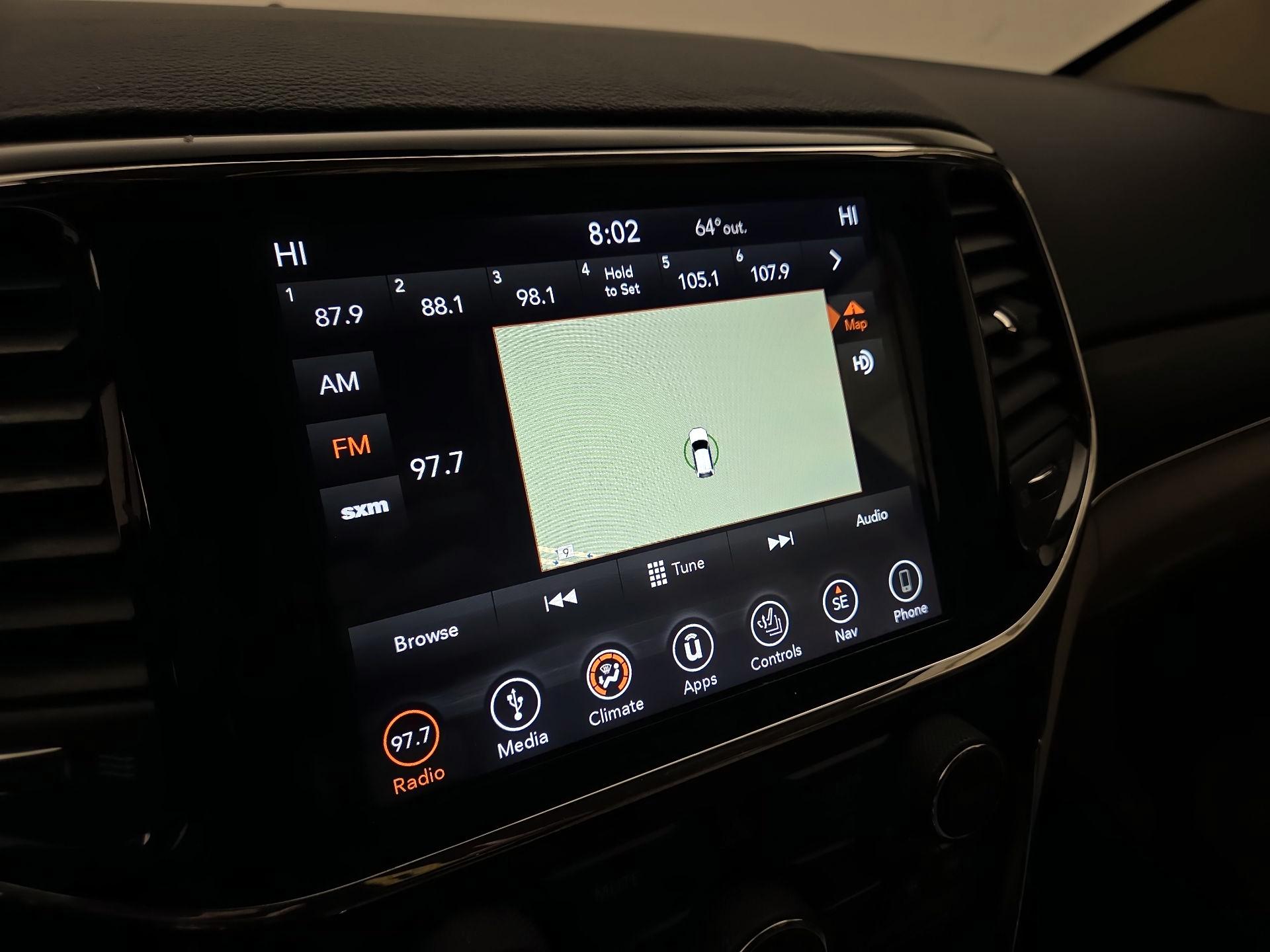 Thumbnail: 2019 Jeep Grand Cherokee - 16