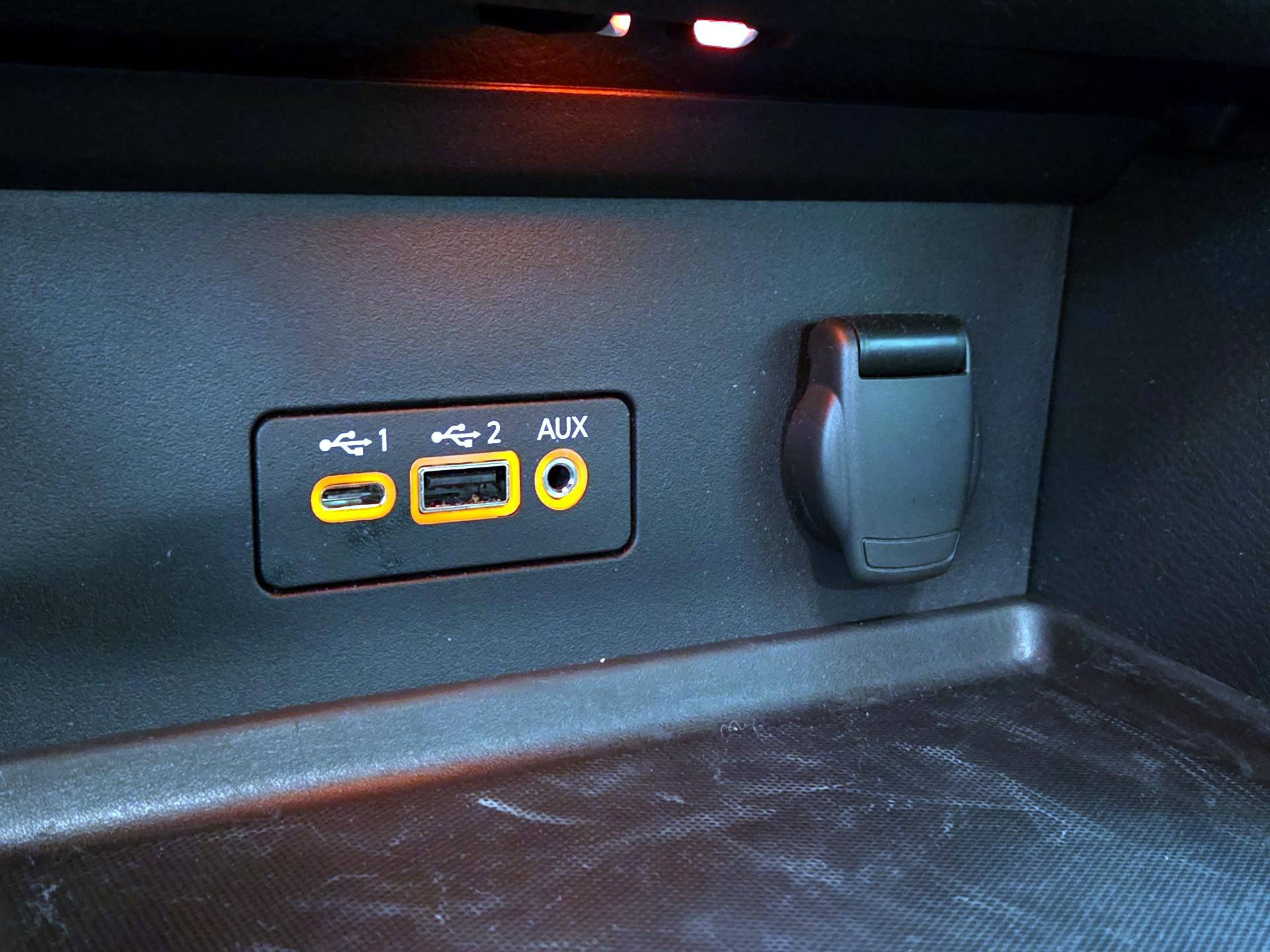 Thumbnail: 2023 Nissan Sentra - 18