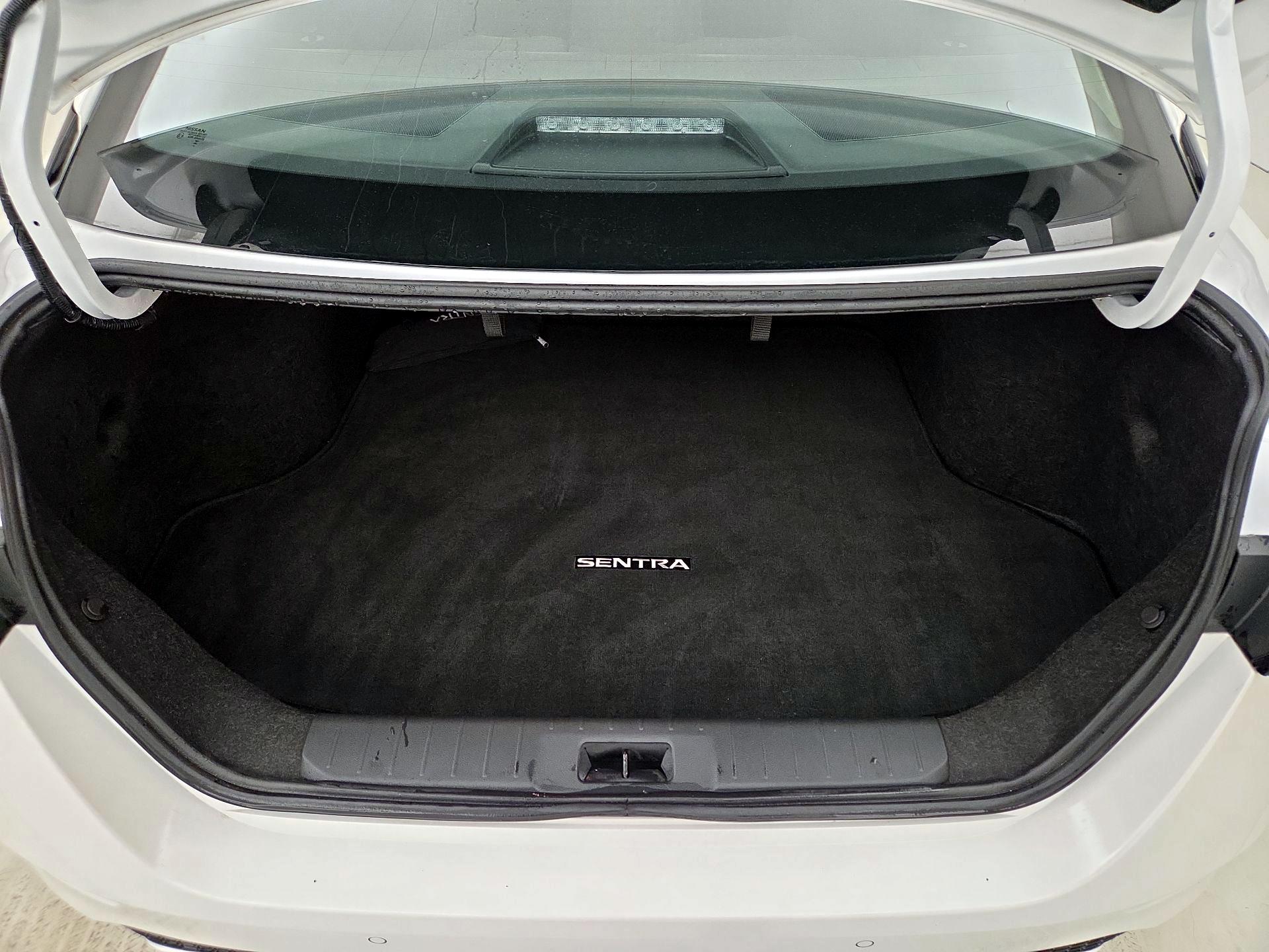 Thumbnail: 2023 Nissan Sentra - 20