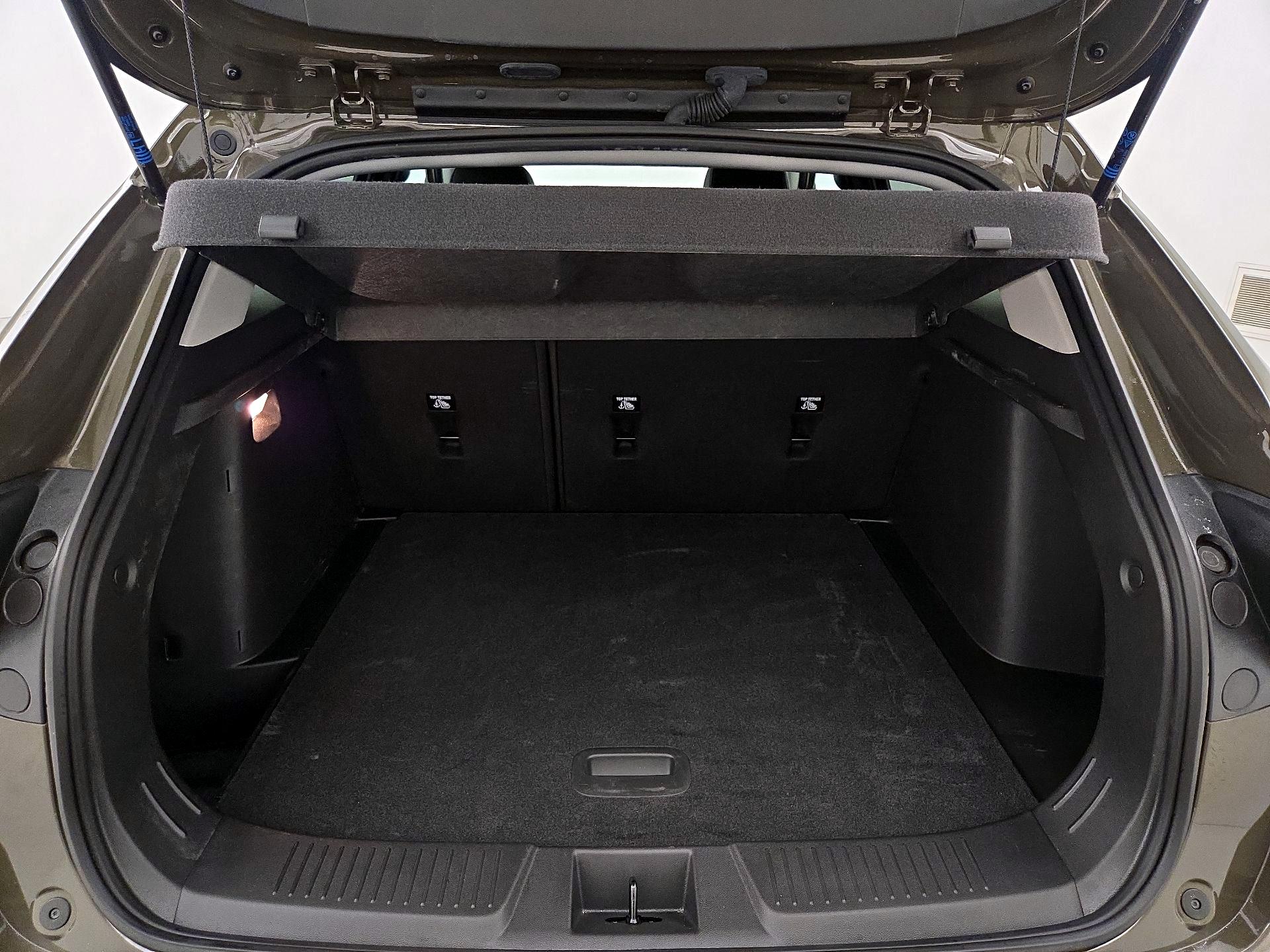 Thumbnail: 2024 Chevrolet Trax - 20