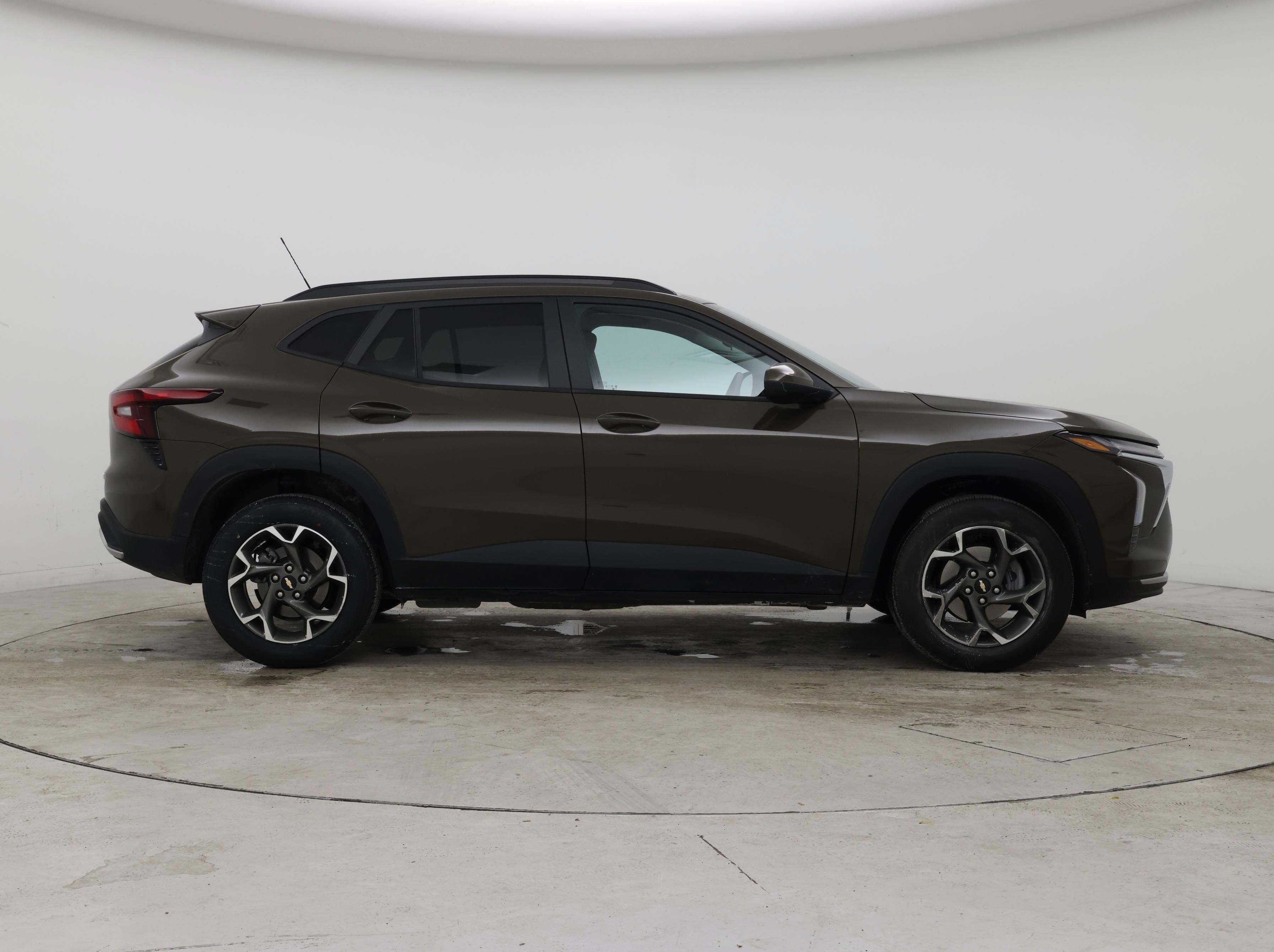 Thumbnail: 2024 Chevrolet Trax - 7