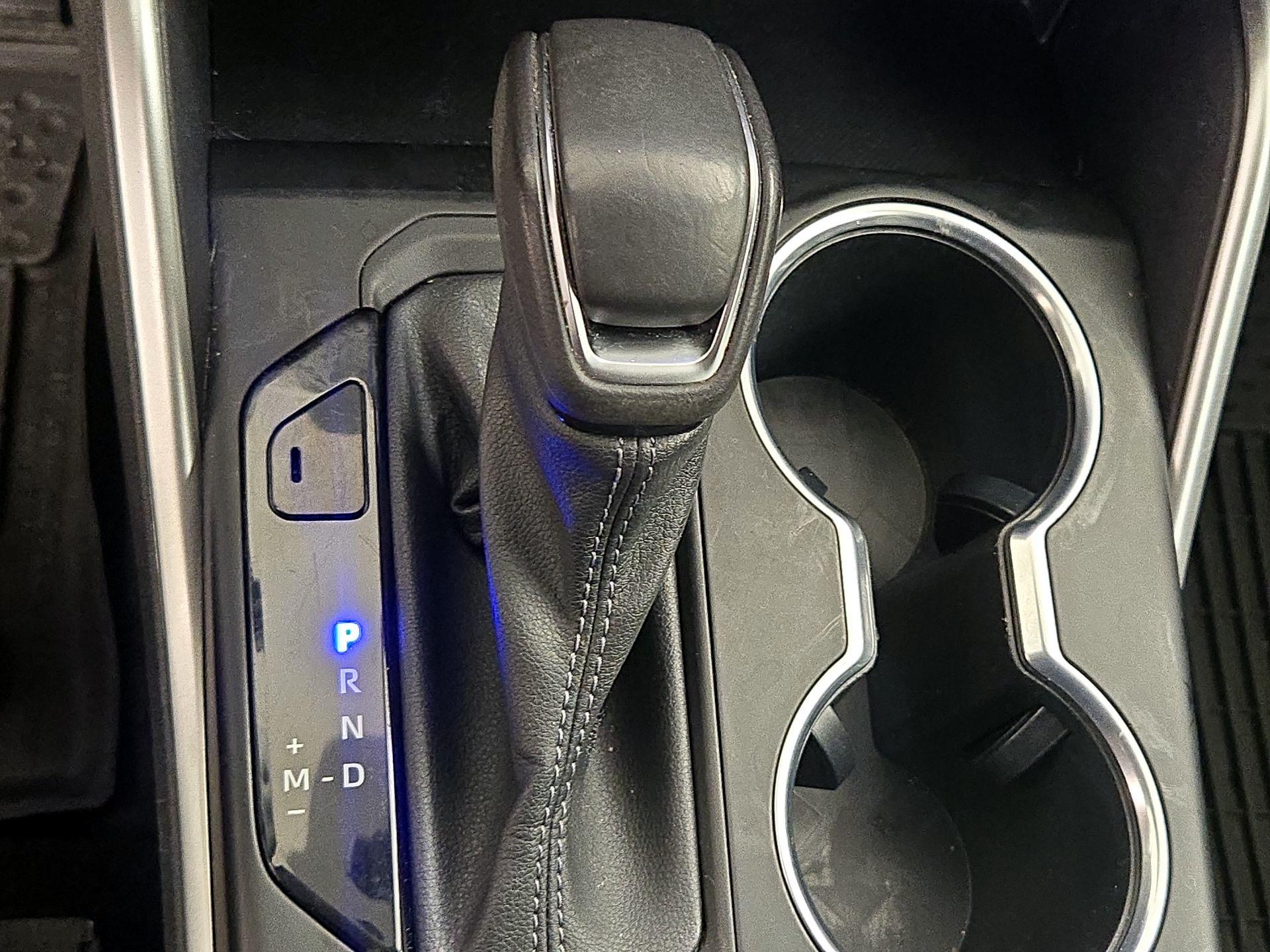 Thumbnail: 2023 Toyota Highlander - 17