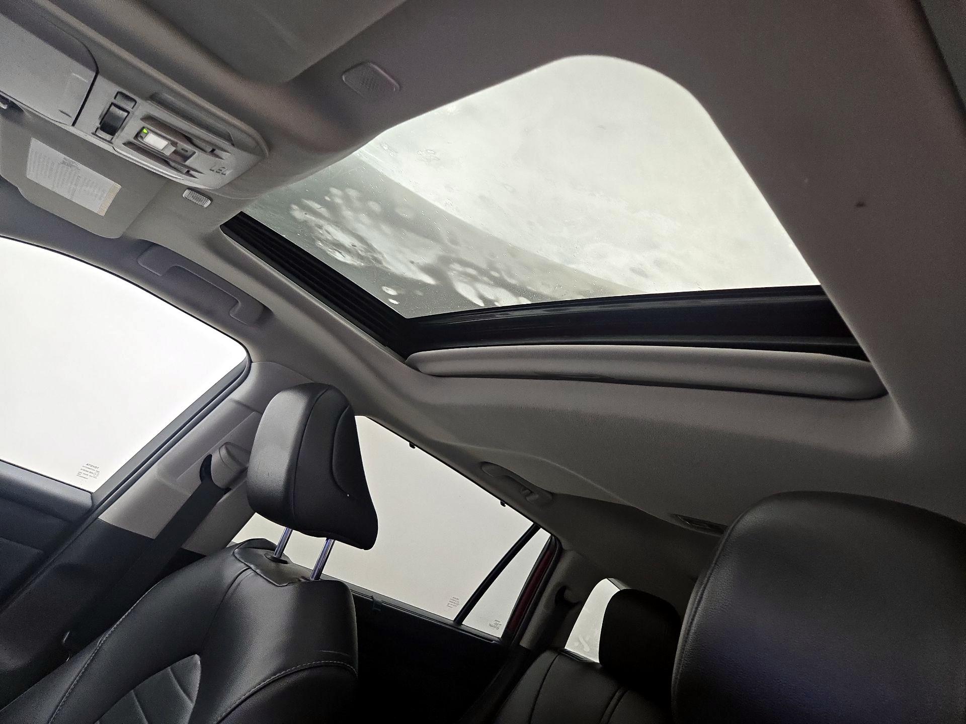 Thumbnail: 2023 Toyota Highlander - 19