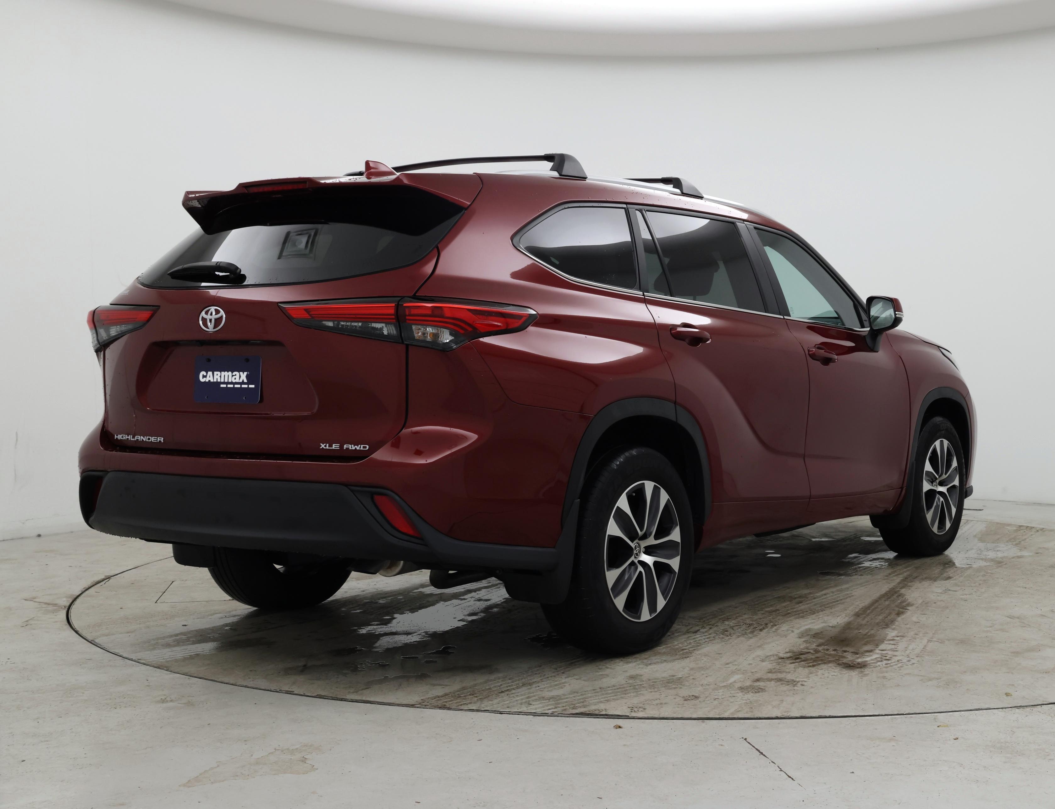 Thumbnail: 2023 Toyota Highlander - 8