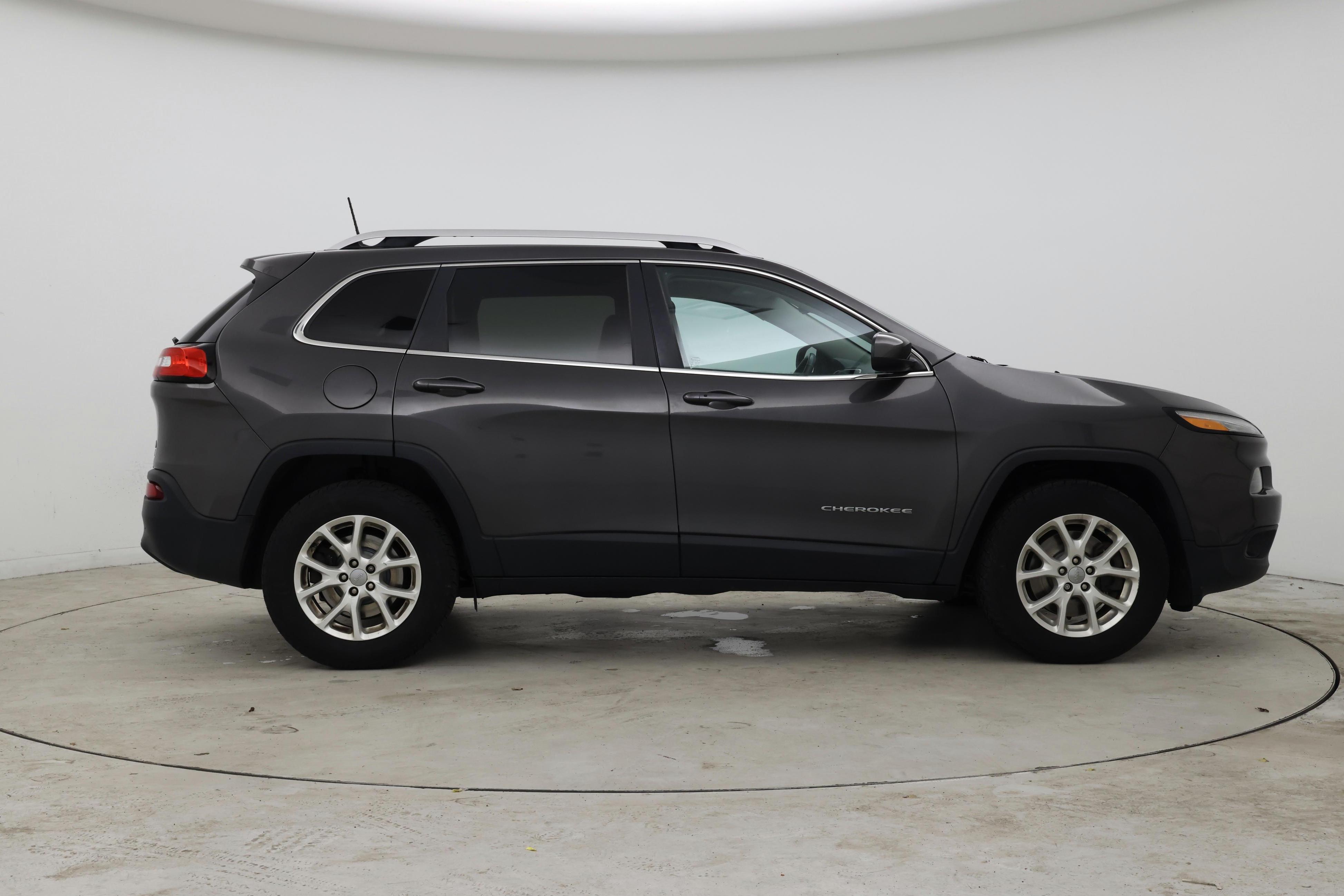 Thumbnail: 2018 Jeep Cherokee - 7