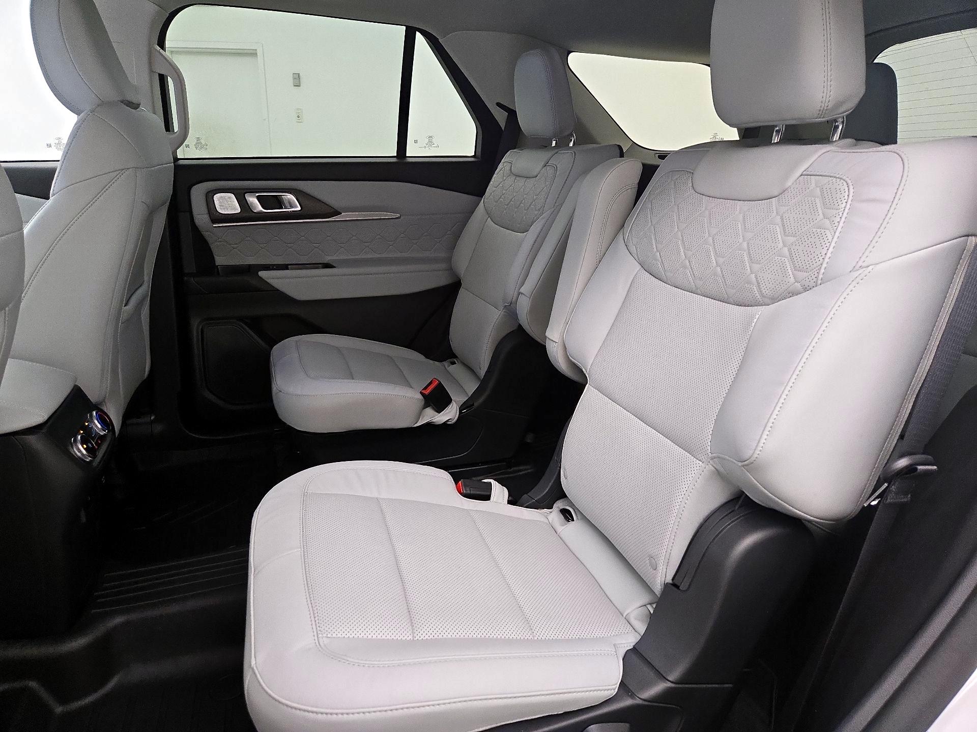 Thumbnail: 2025 Ford Explorer - 20