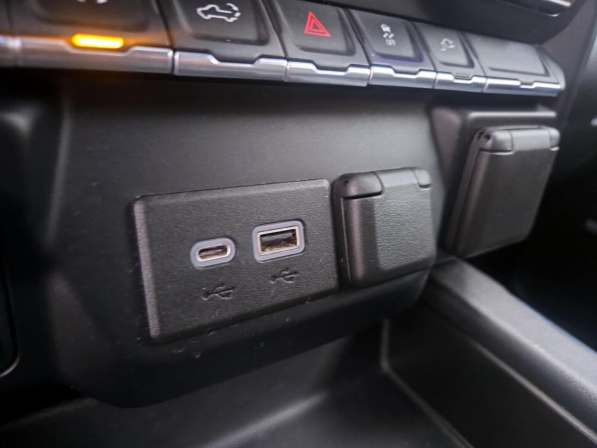 Thumbnail: 2021 Chevrolet Silverado 1500 - 18