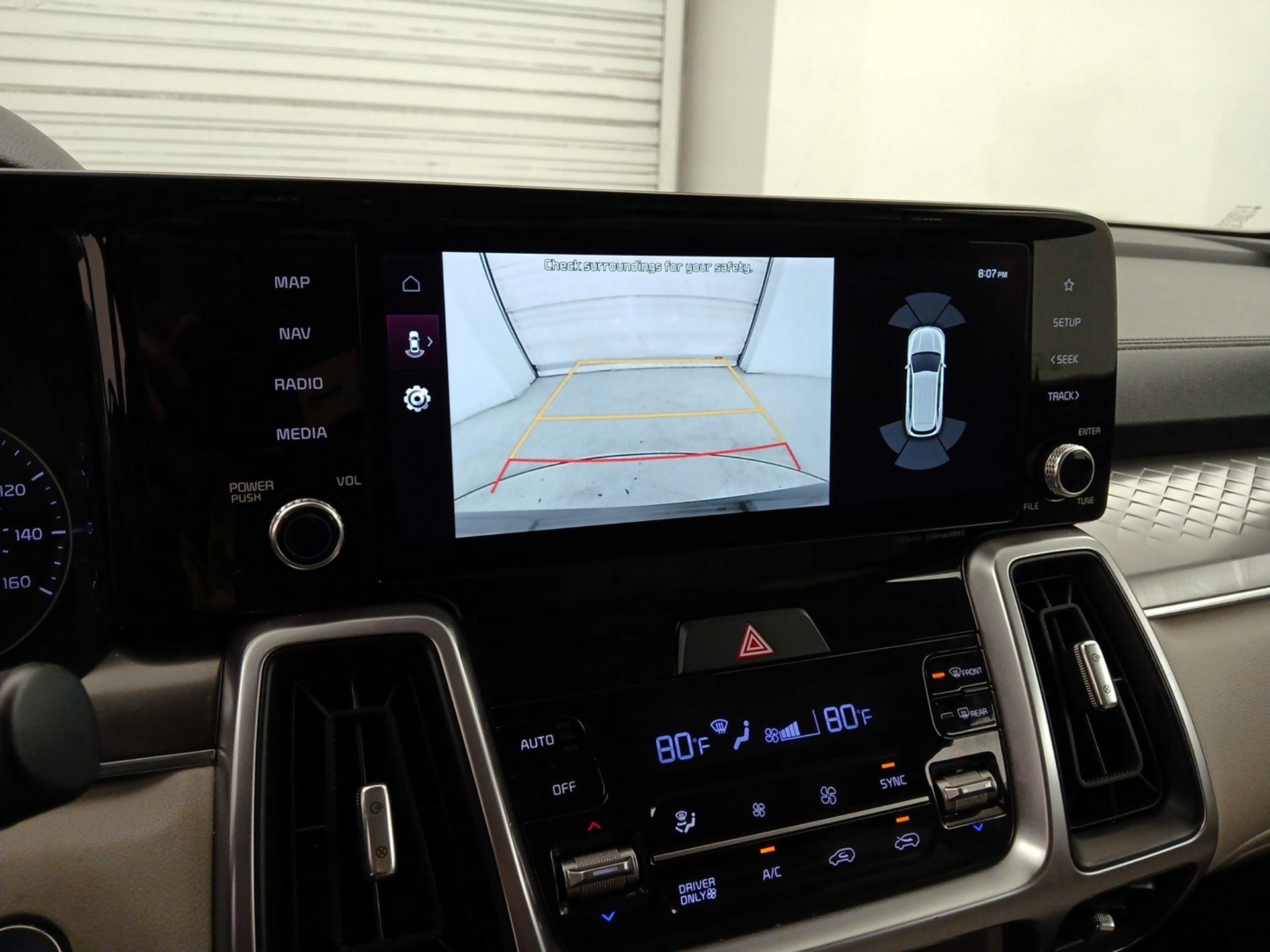 Thumbnail: 2023 Kia Sorento - 14