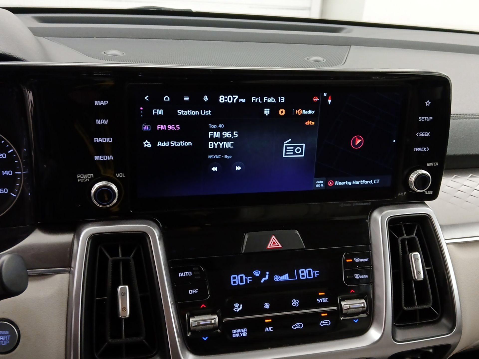 Thumbnail: 2023 Kia Sorento - 15