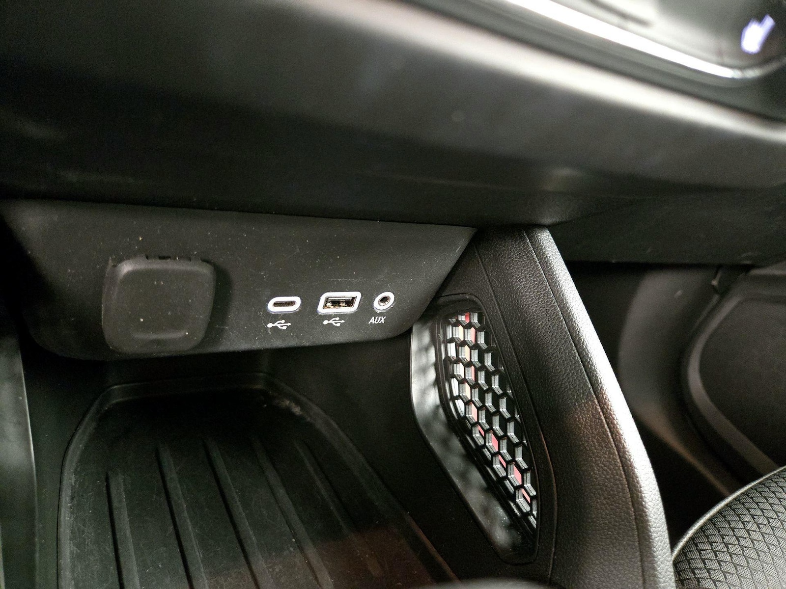 2023 Chevrolet TrailBlazer RS - Photo 19