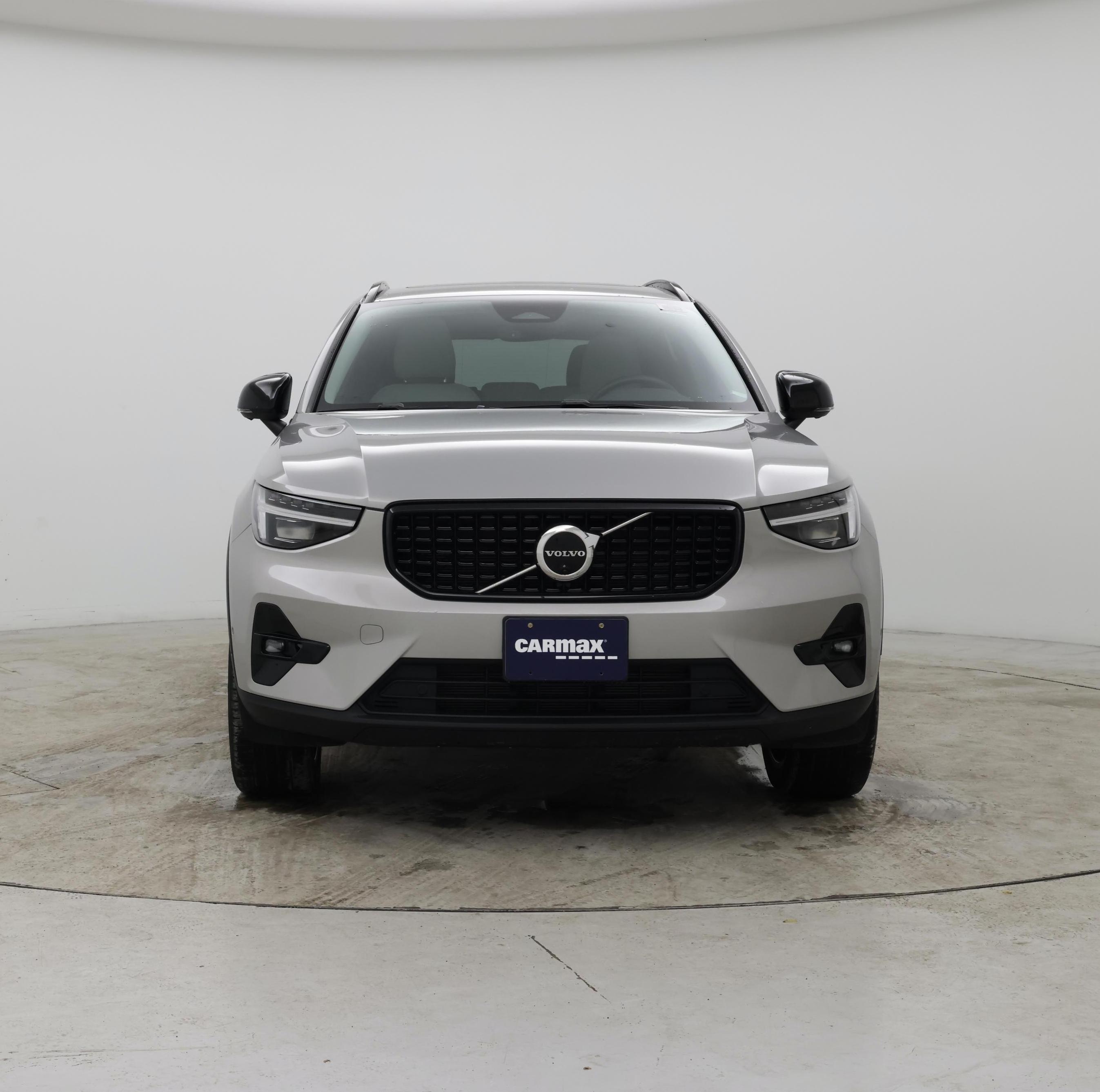 Thumbnail: 2023 Volvo XC40 - 5