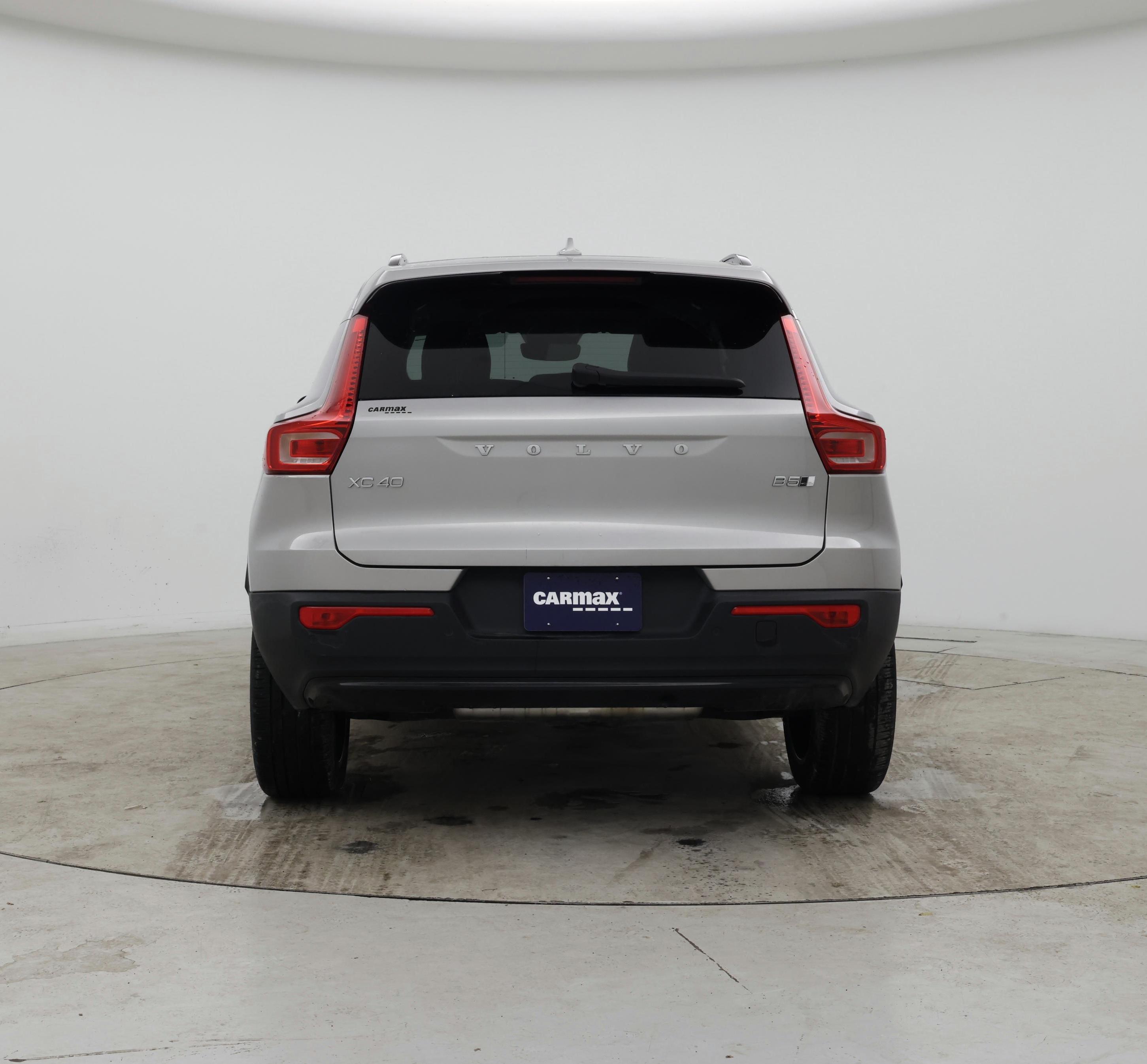 Thumbnail: 2023 Volvo XC40 - 6