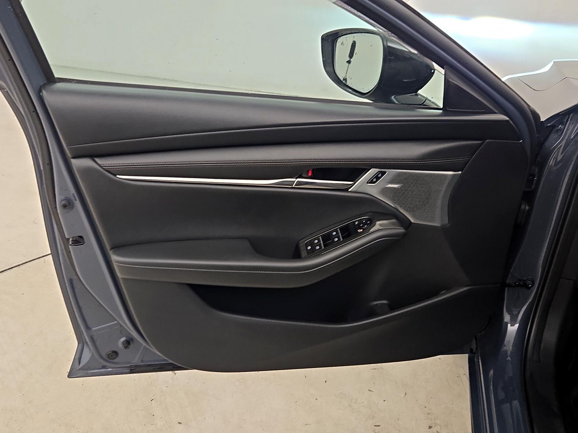 Thumbnail: 2021 Mazda Mazda3 - 12