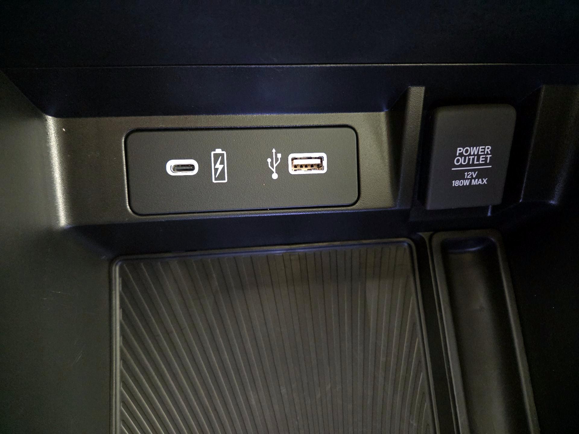 Thumbnail: 2025 Acura TLX - 19