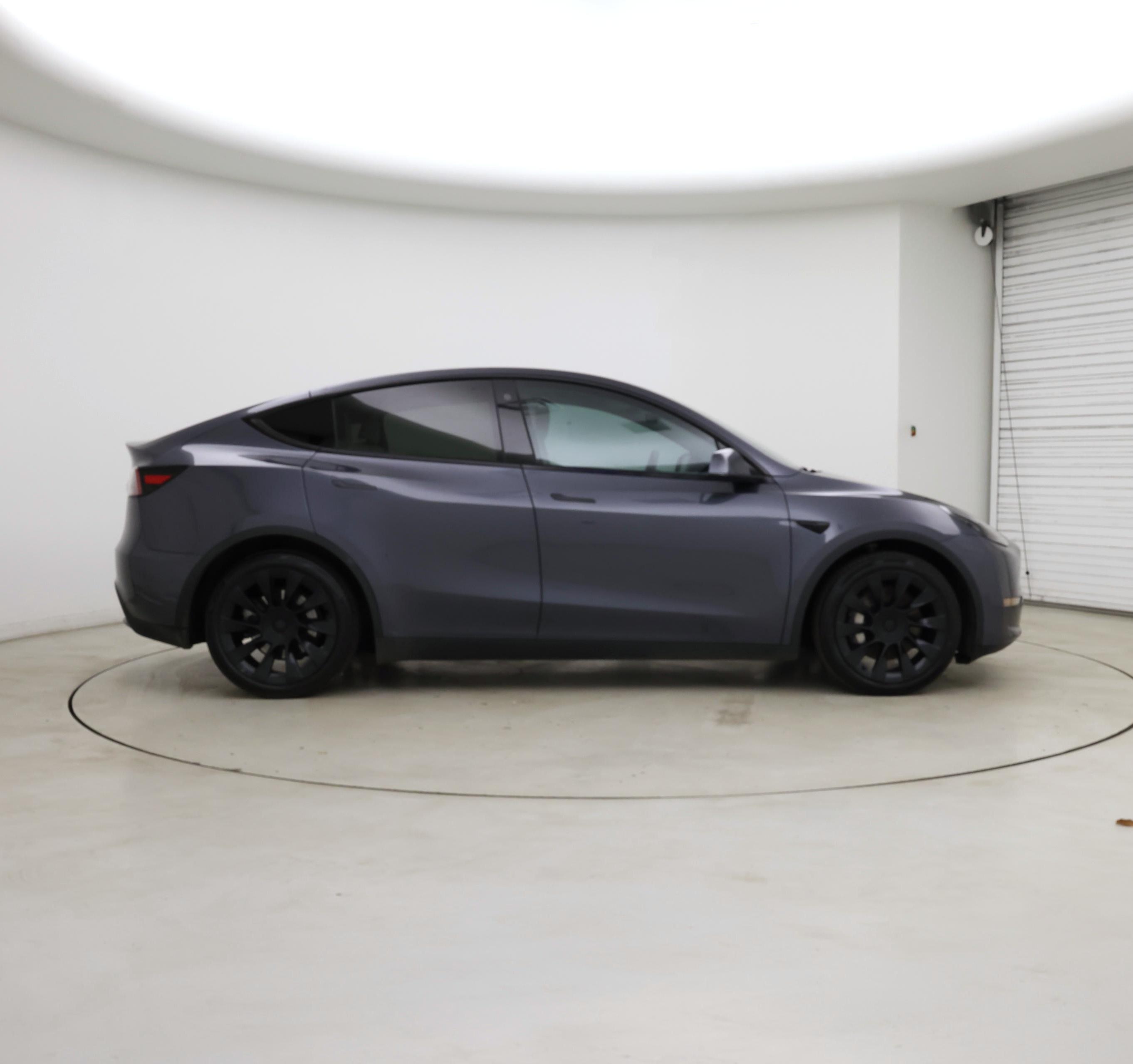 Thumbnail: 2023 Tesla Model Y - 7