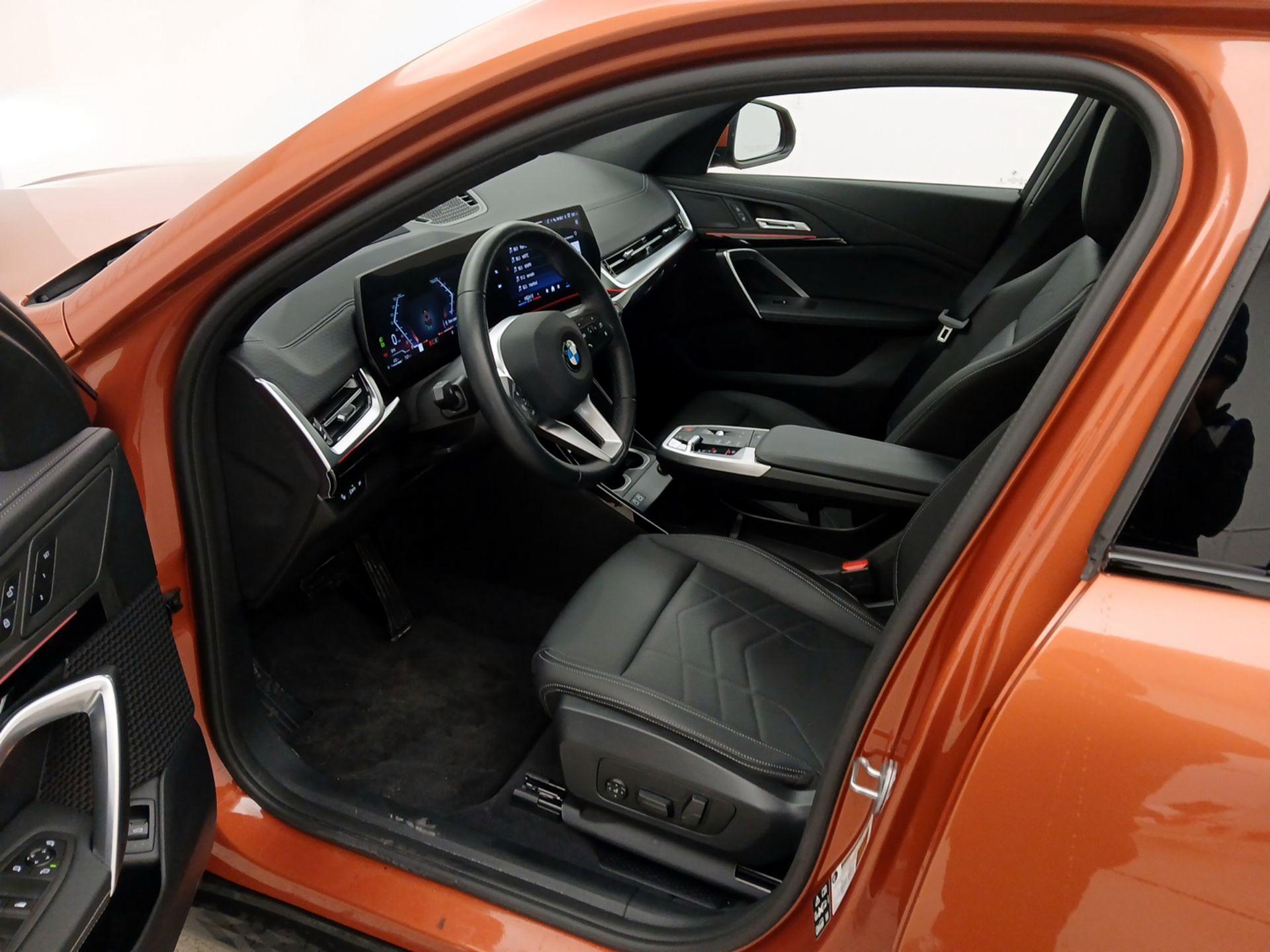 Thumbnail: 2025 BMW X2 - 11