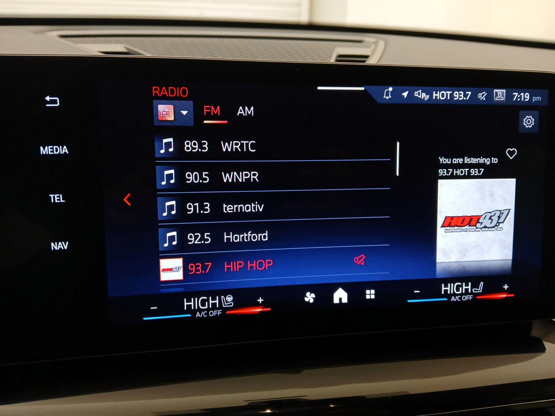 Thumbnail: 2025 BMW X2 - 16