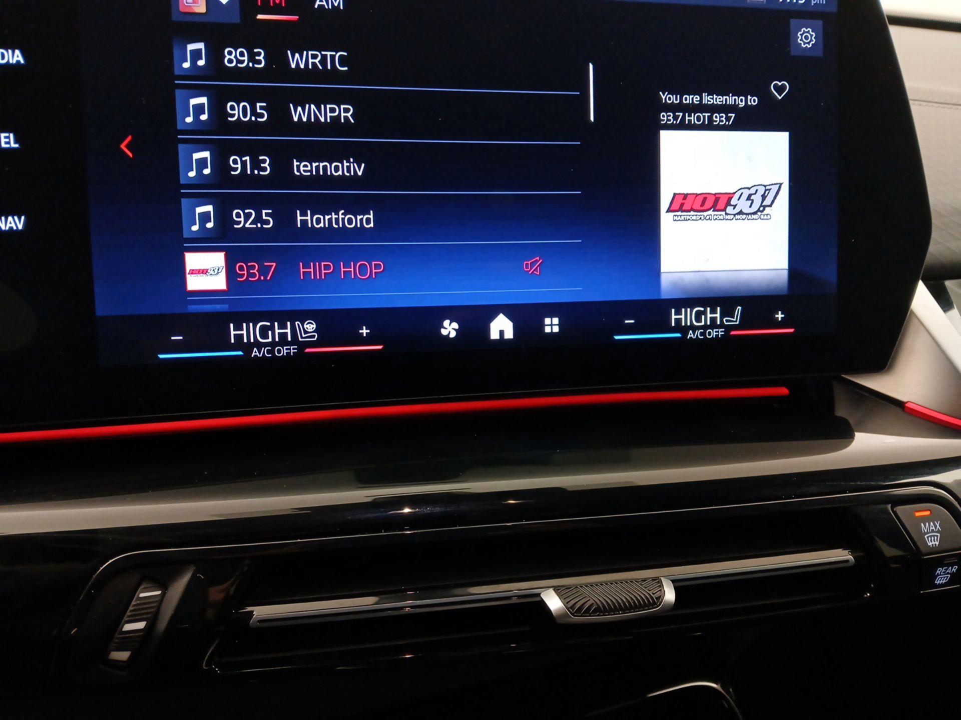 Thumbnail: 2025 BMW X2 - 17