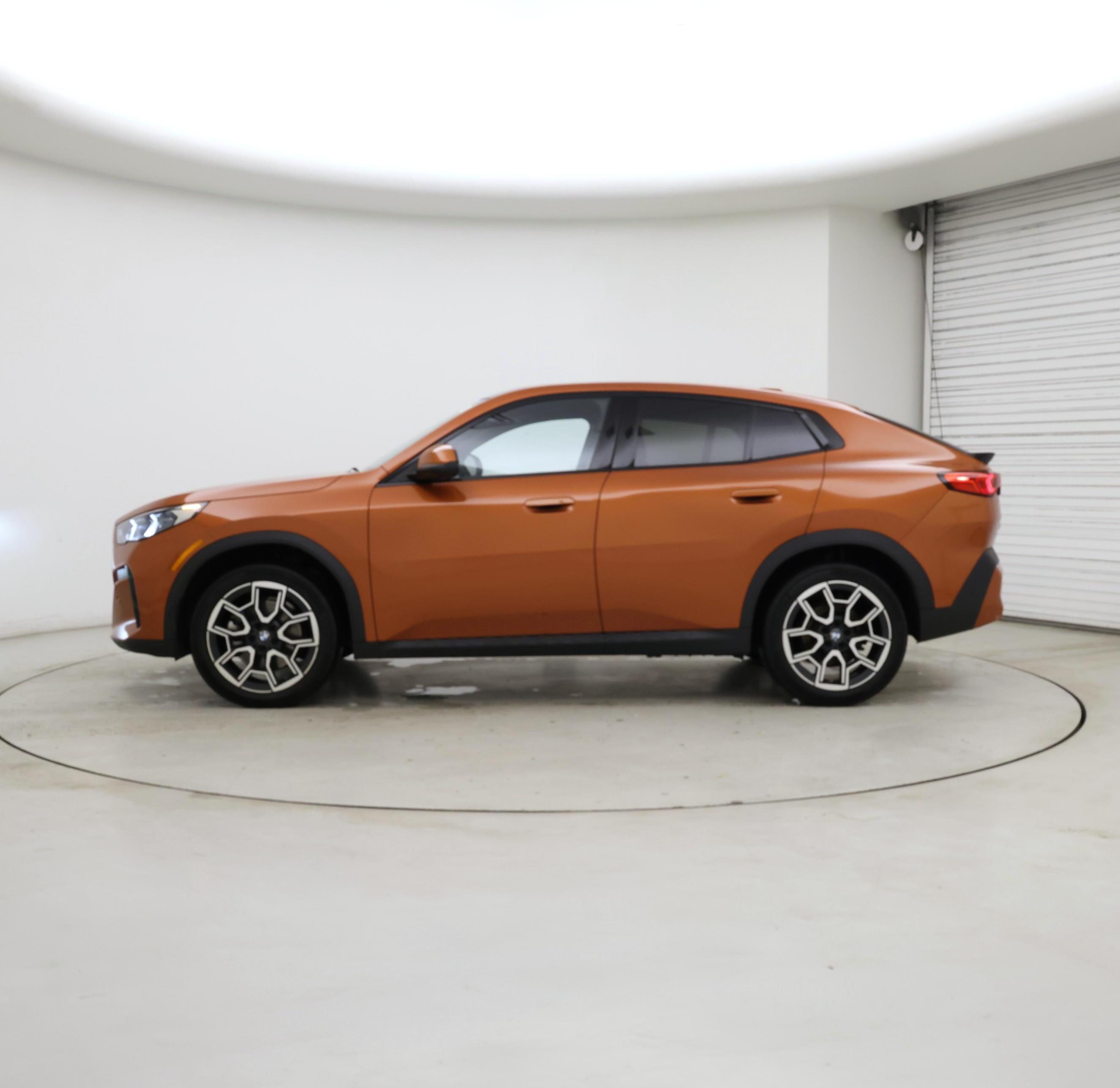 Thumbnail: 2025 BMW X2 - 3